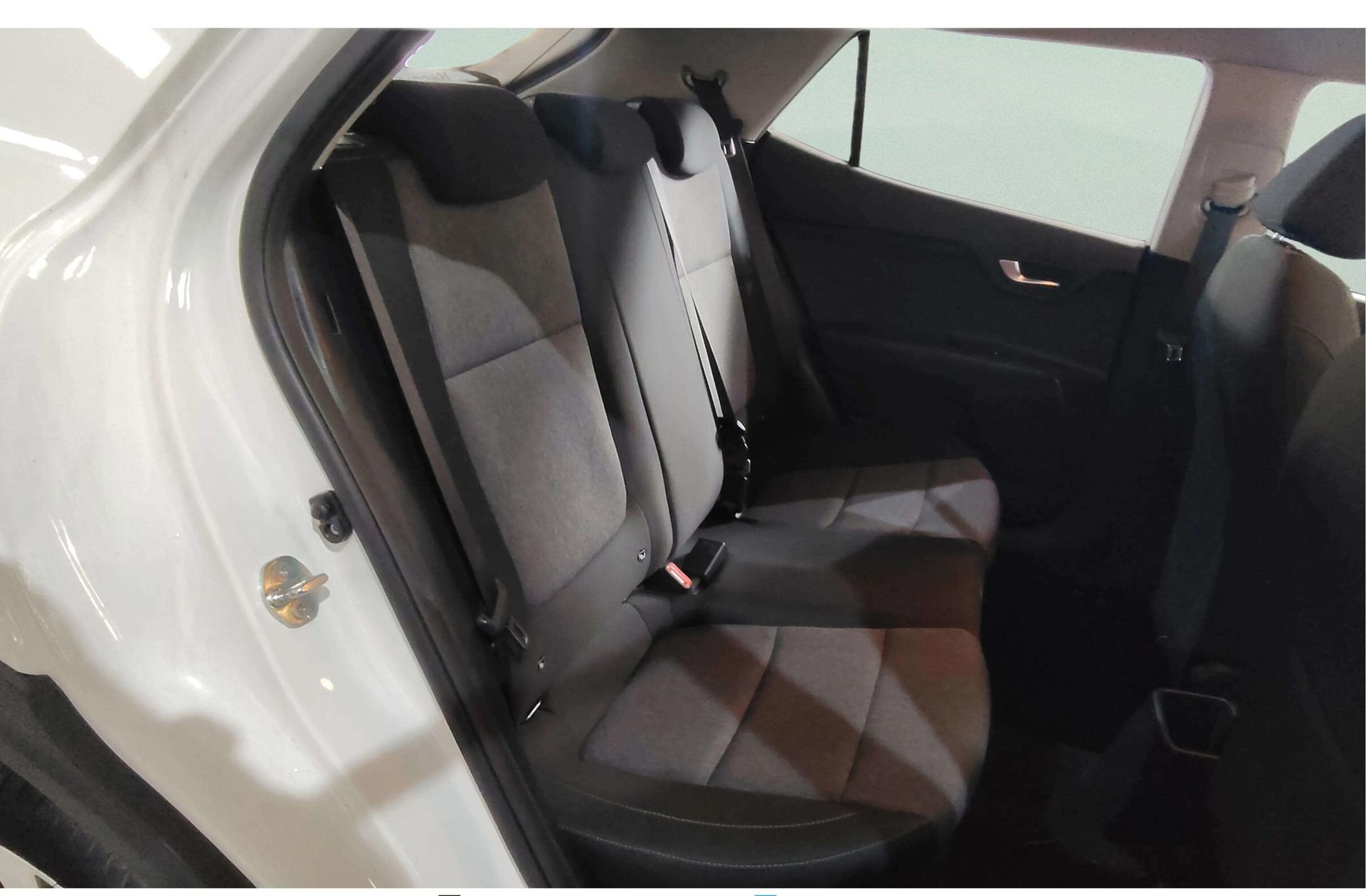 Kia Stonic 1.0 T-GDi Drive - foto 19