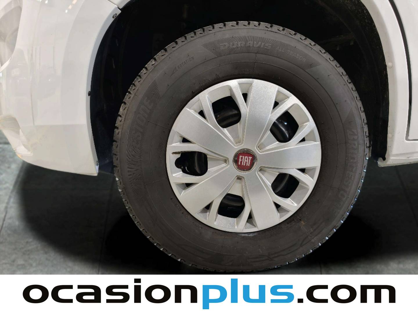 Foto Etrusco V5900 Etrusco V5900 D8 2.3 (140CV)