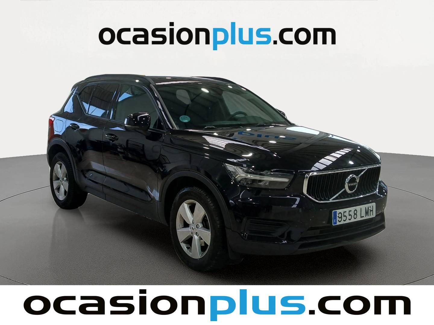 Foto delantera Volvo XC40 Volvo XC40 T2 Momentum Core (129 CV) derecha