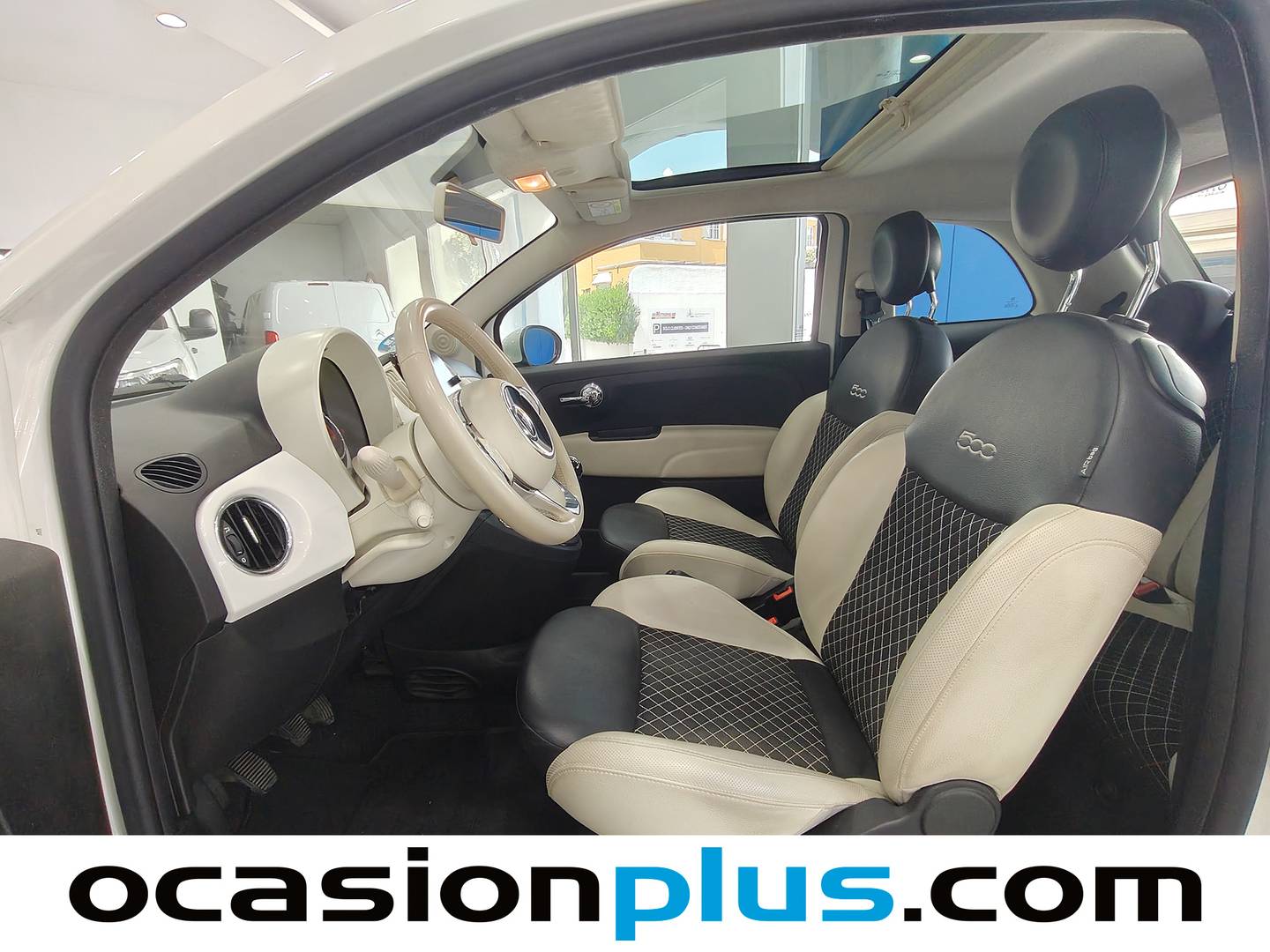 Foto asientos delanteros Fiat 500 Fiat 500 1.0 Hybrid Dolcevita (70 CV)