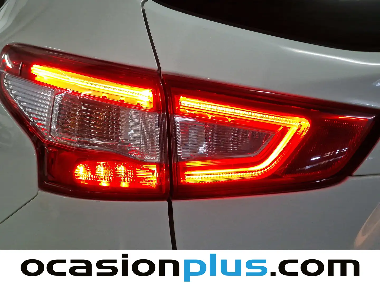 Foto Nissan QASHQAI Nissan Qashqai DIG-T 115 N-Connecta 4x2 (115 CV)