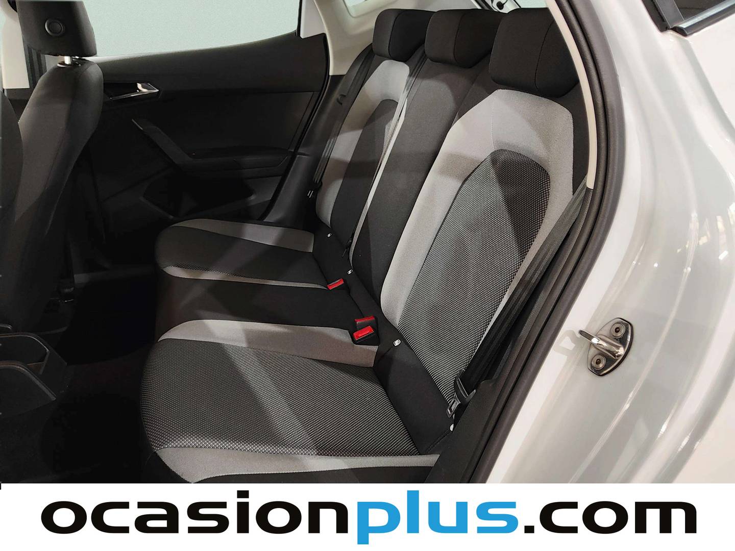 Foto Seat Ibiza SEAT Ibiza 1.0 MPI Style Plus (80 CV)