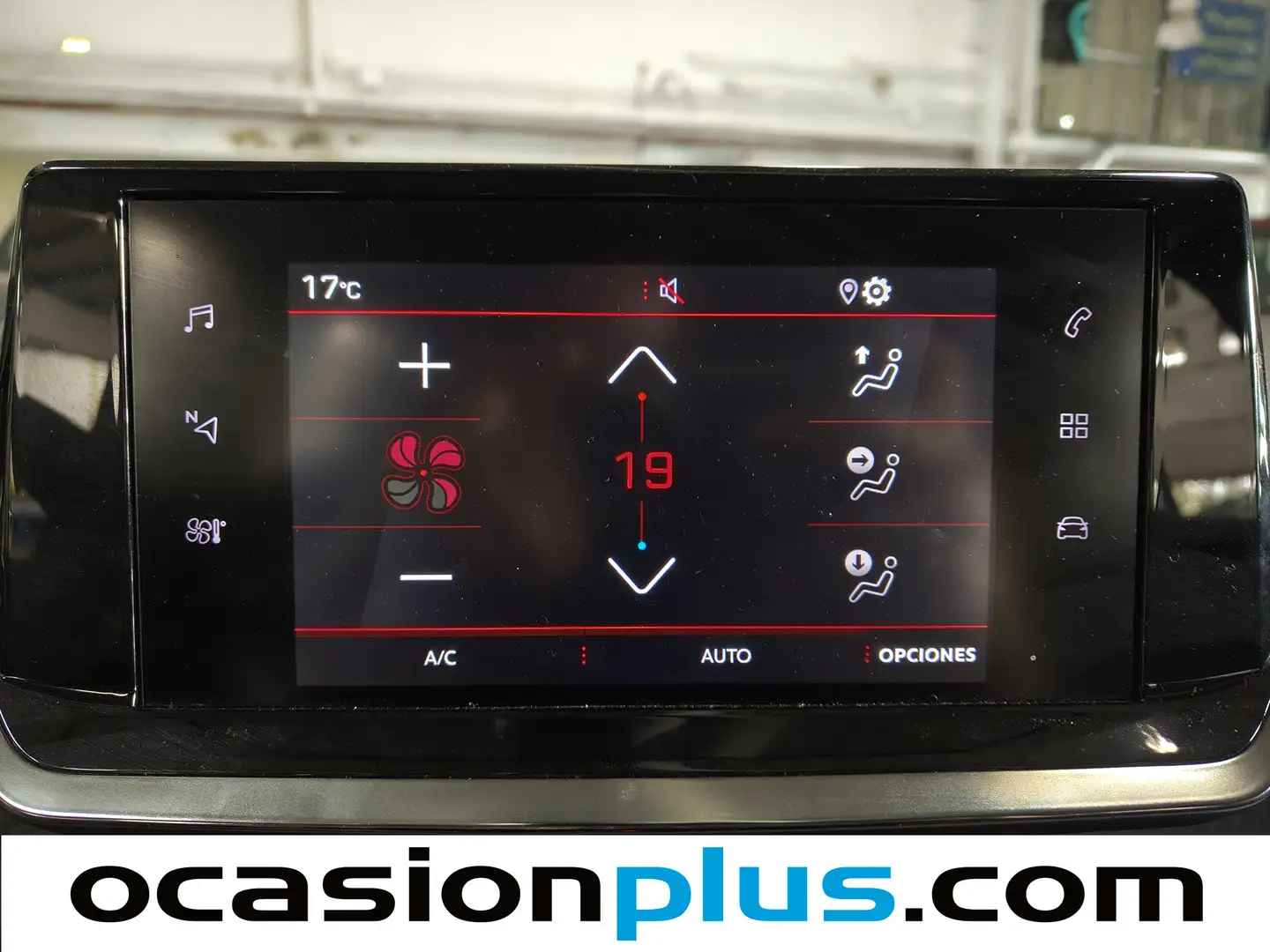 Foto Peugeot 208 Peugeot 208 PureTech 100 Allure (100 CV)