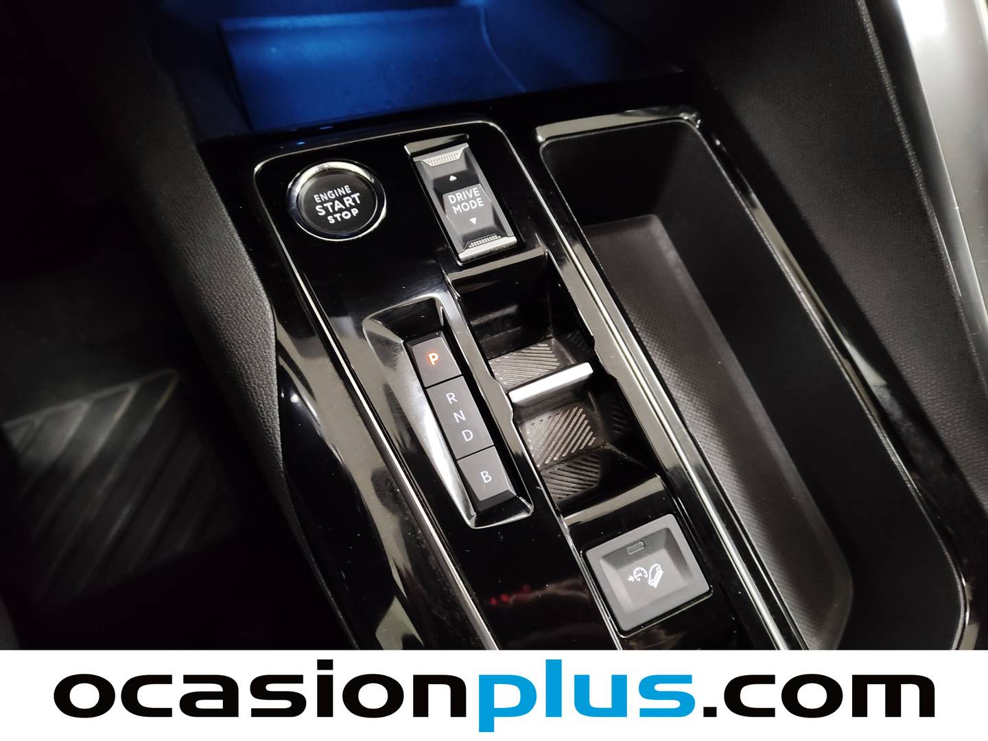 Foto Peugeot 3008 Hybrid Peugeot 3008 Hybrid 300 Allure Pack e-EAT8 (300 CV)