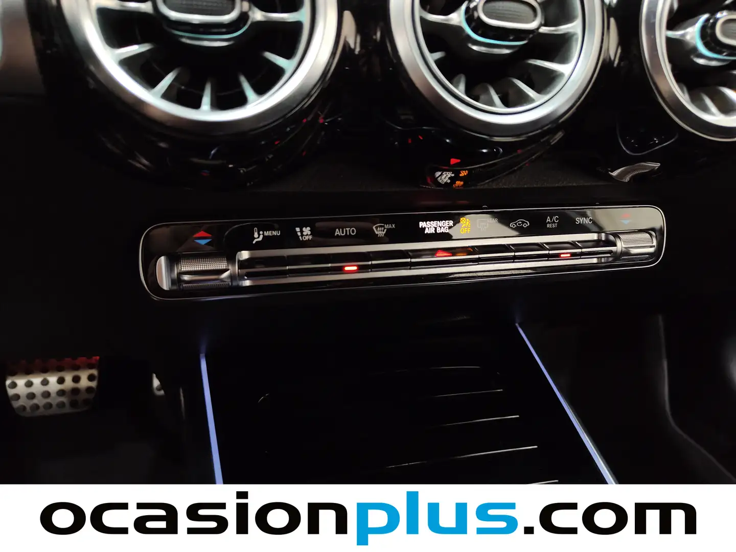 Foto Mercedes GLB Mercedes-Benz GLB 200 d 4Matic Pack AMG (150 CV)