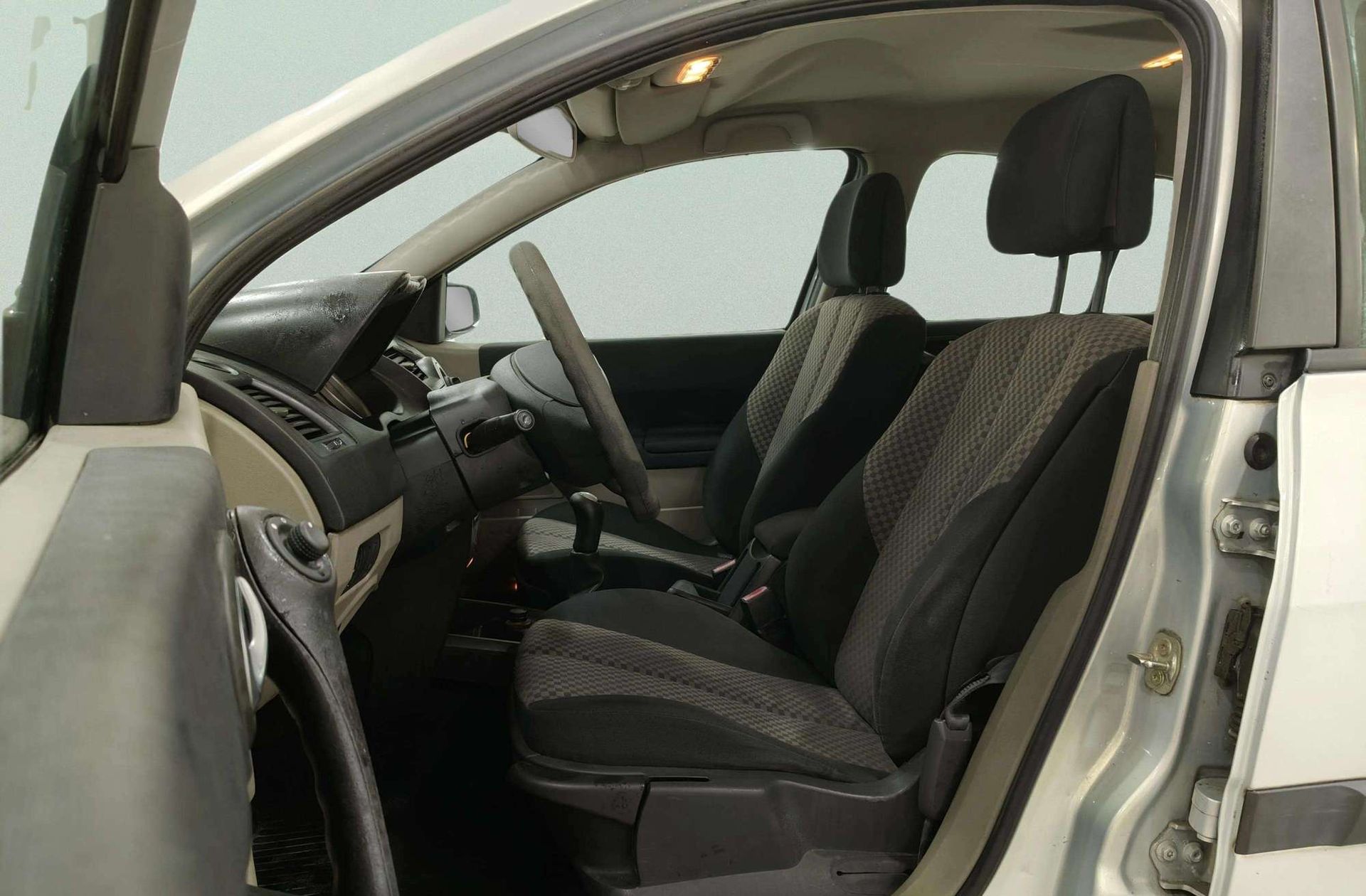 Renault Mégane Confort Expression 1.6 - foto 8