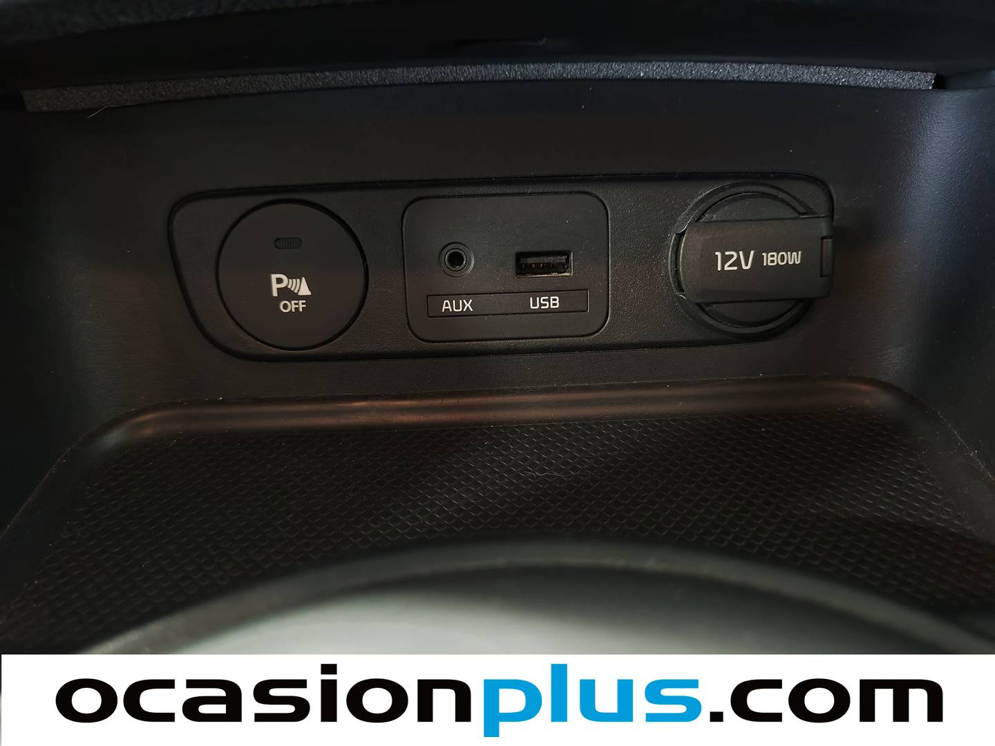 Extras y acabados del KIA Sportage KIA Sportage 1.6 GDI Drive 4x2 (135 CV)