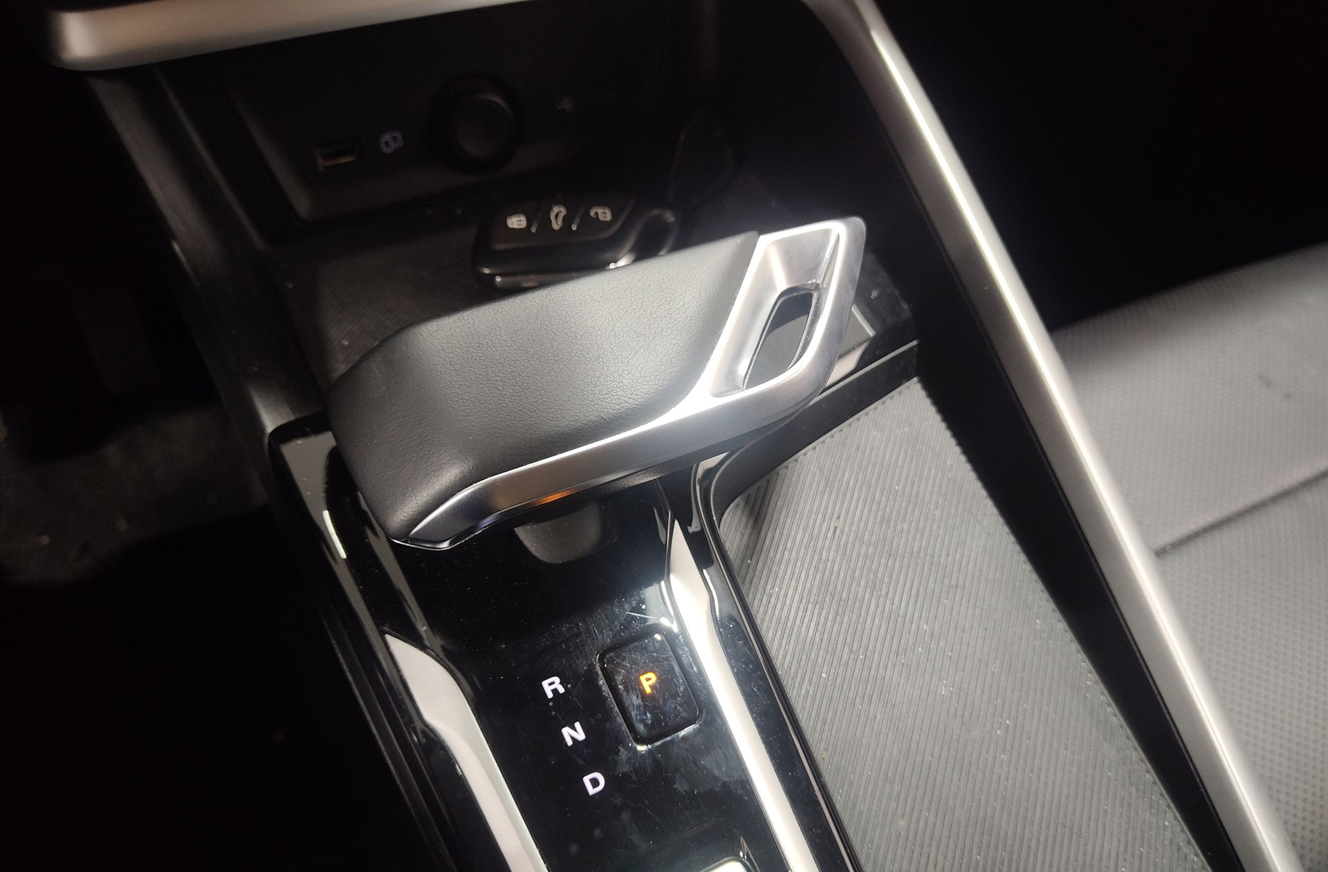 MG ZS 1.5 Hybrid+ Luxury - foto 5