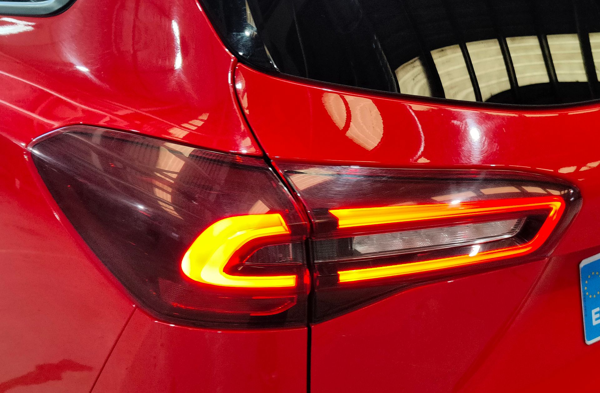 Ford Focus SportBreak 1.0 EcoBoost MHEV ST-Line - foto 16