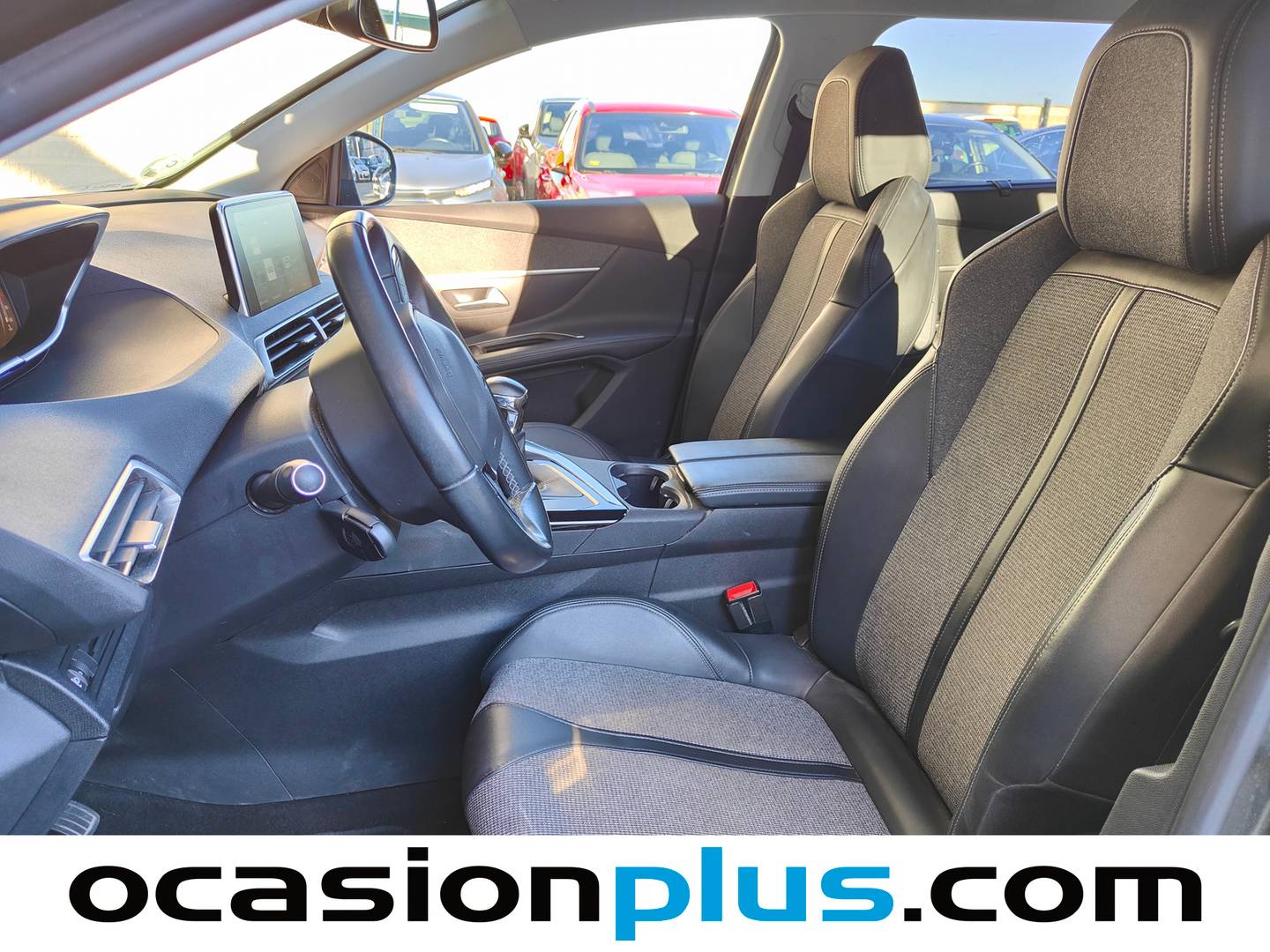 Foto asientos delanteros Peugeot 5008 Peugeot 5008 BlueHDi 130 S&S Allure (130 CV) 7 Plazas