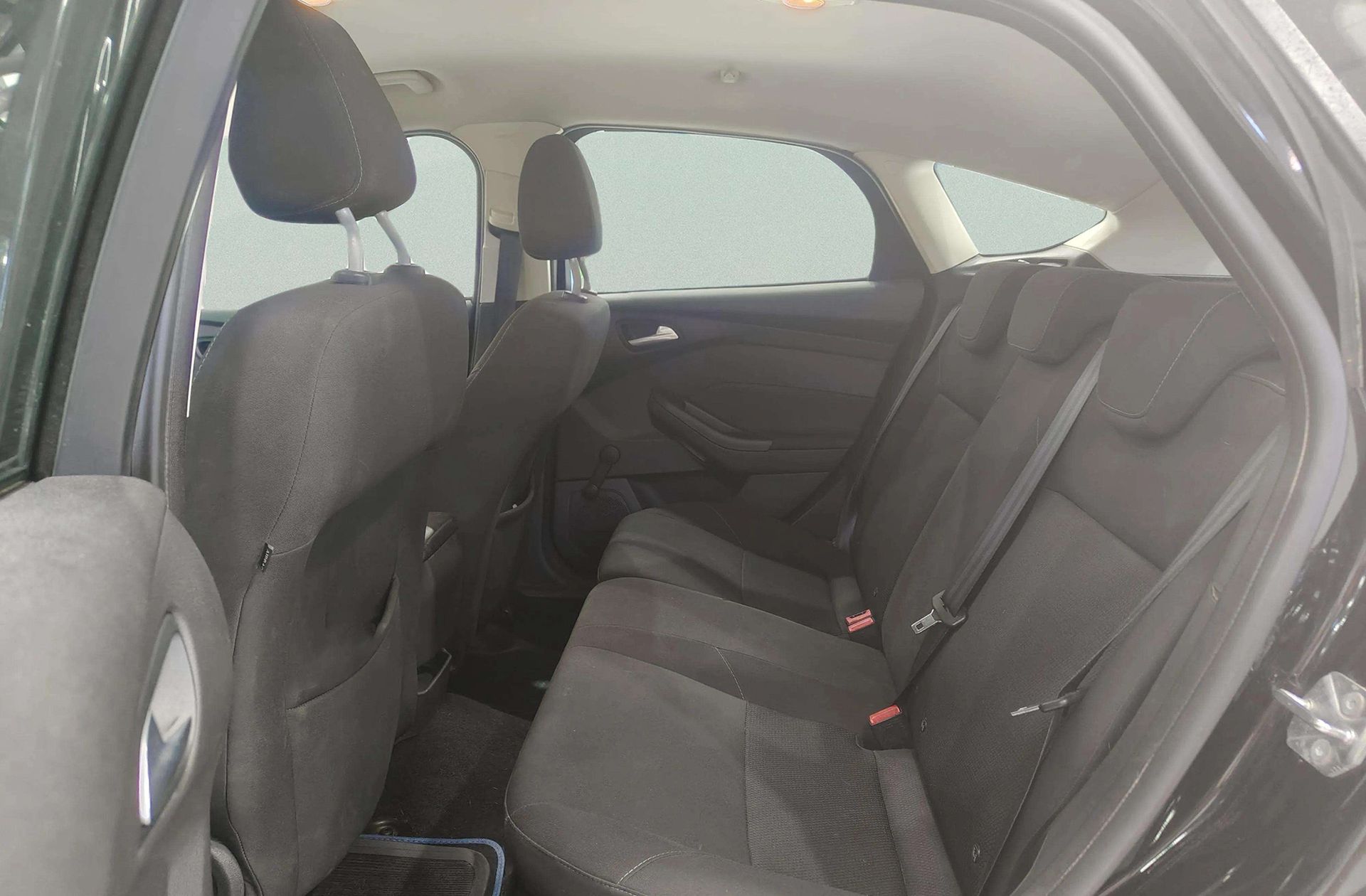 Ford Focus 1.6 TDCi Trend+ - foto 9