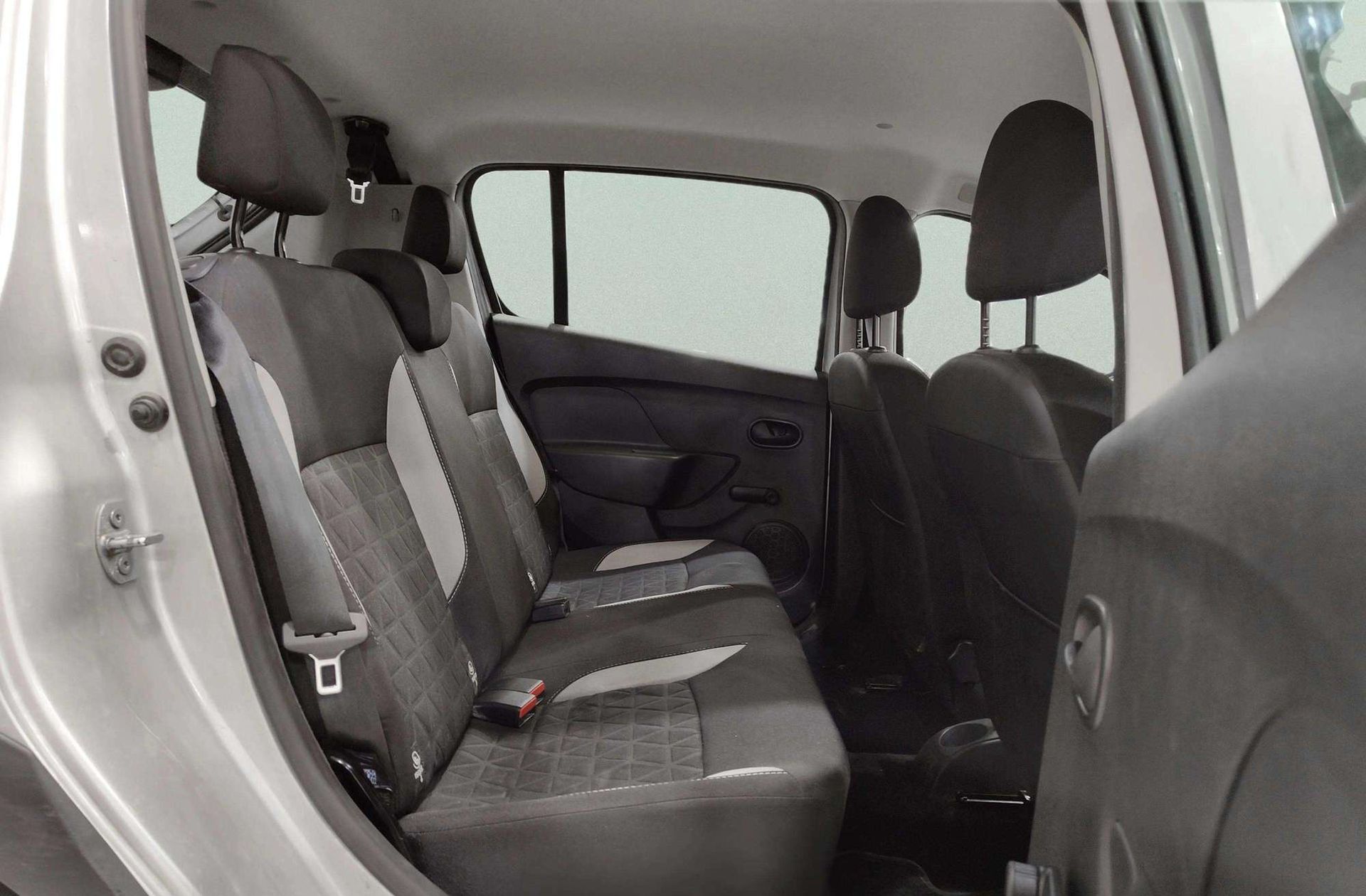 Dacia Sandero Stepway TCe - foto 13