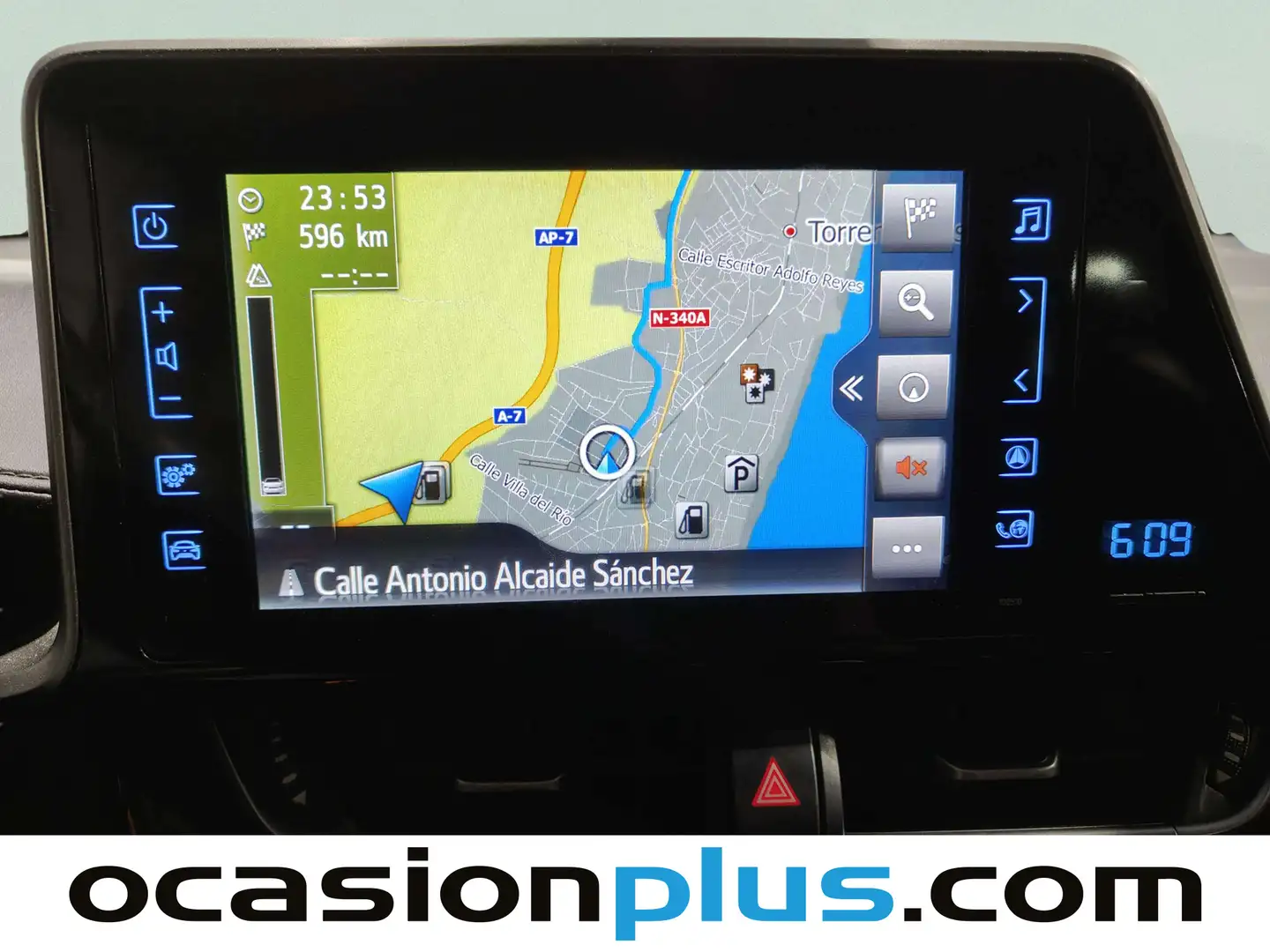 Foto Toyota C-HR Toyota C-HR 1.8 125H Advance (122 CV)