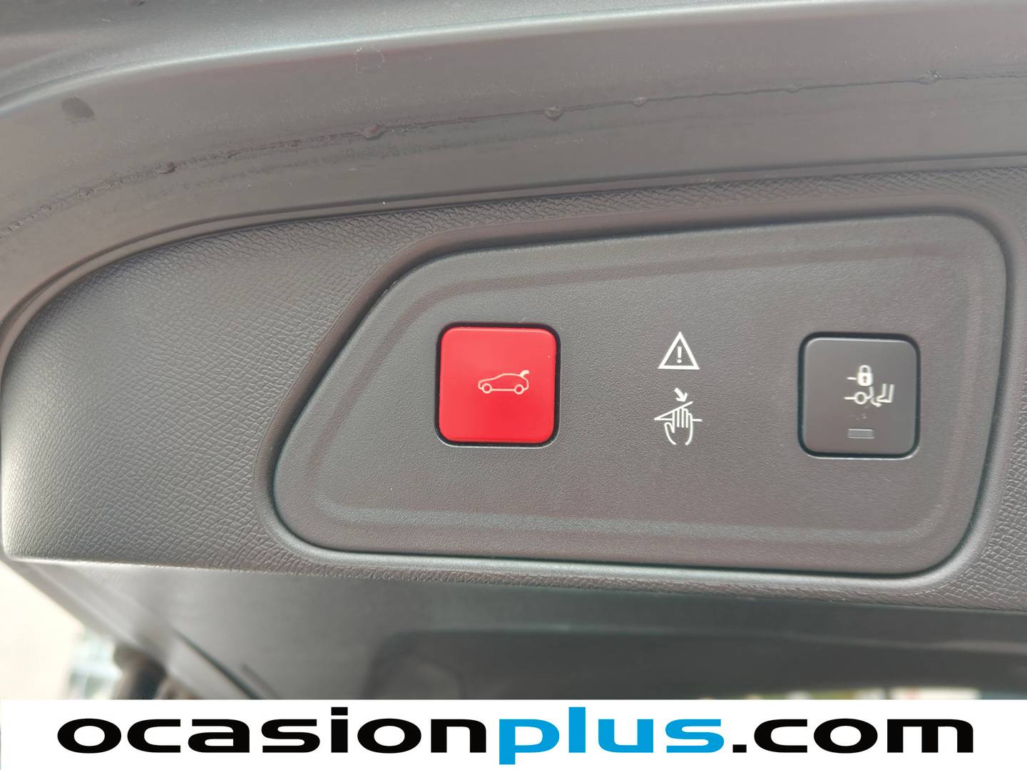 Foto Peugeot 3008 Peugeot 3008 BlueHDi 180 S&S GT EAT8 (180 CV)