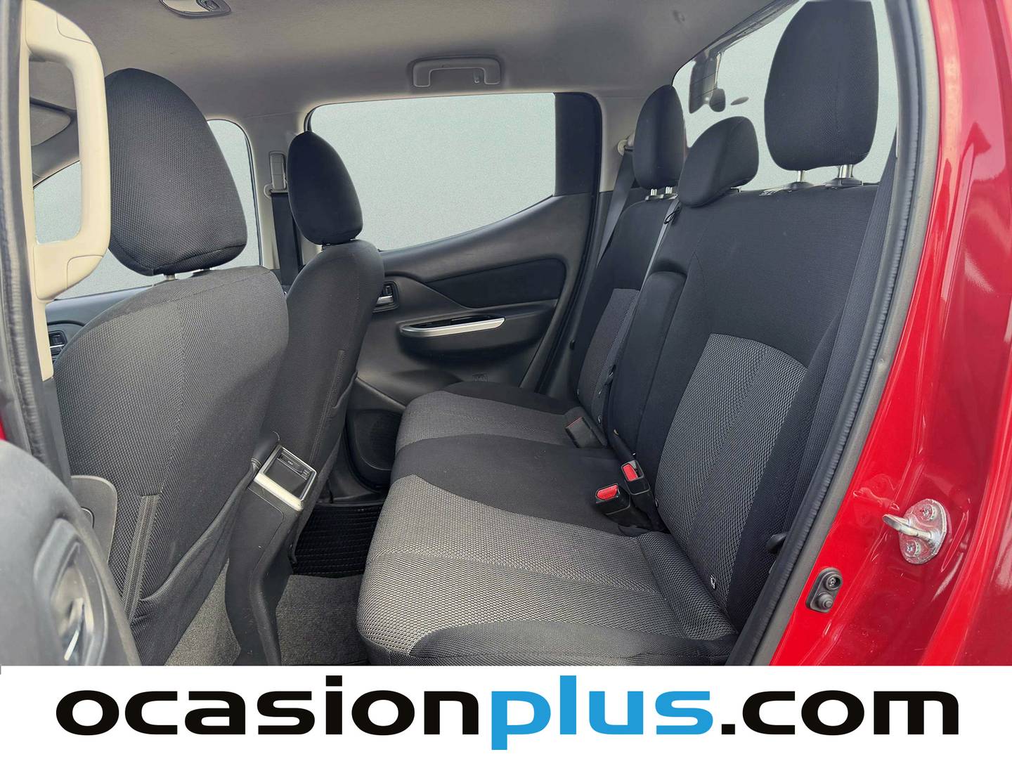 Foto asientos traseros Mitsubishi L200 Mitsubishi L200 220 DI-D Motion Auto (150 CV)