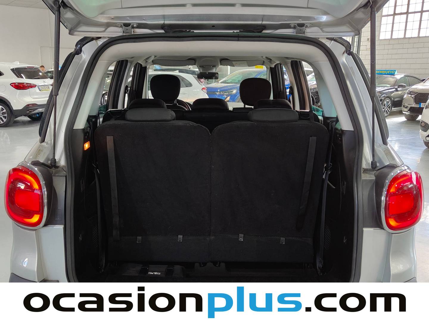 Foto Fiat 500L Fiat 500L 1.6 16v Multijet II S&S Living Lounge (120 CV) 7 Plazas siete plazas