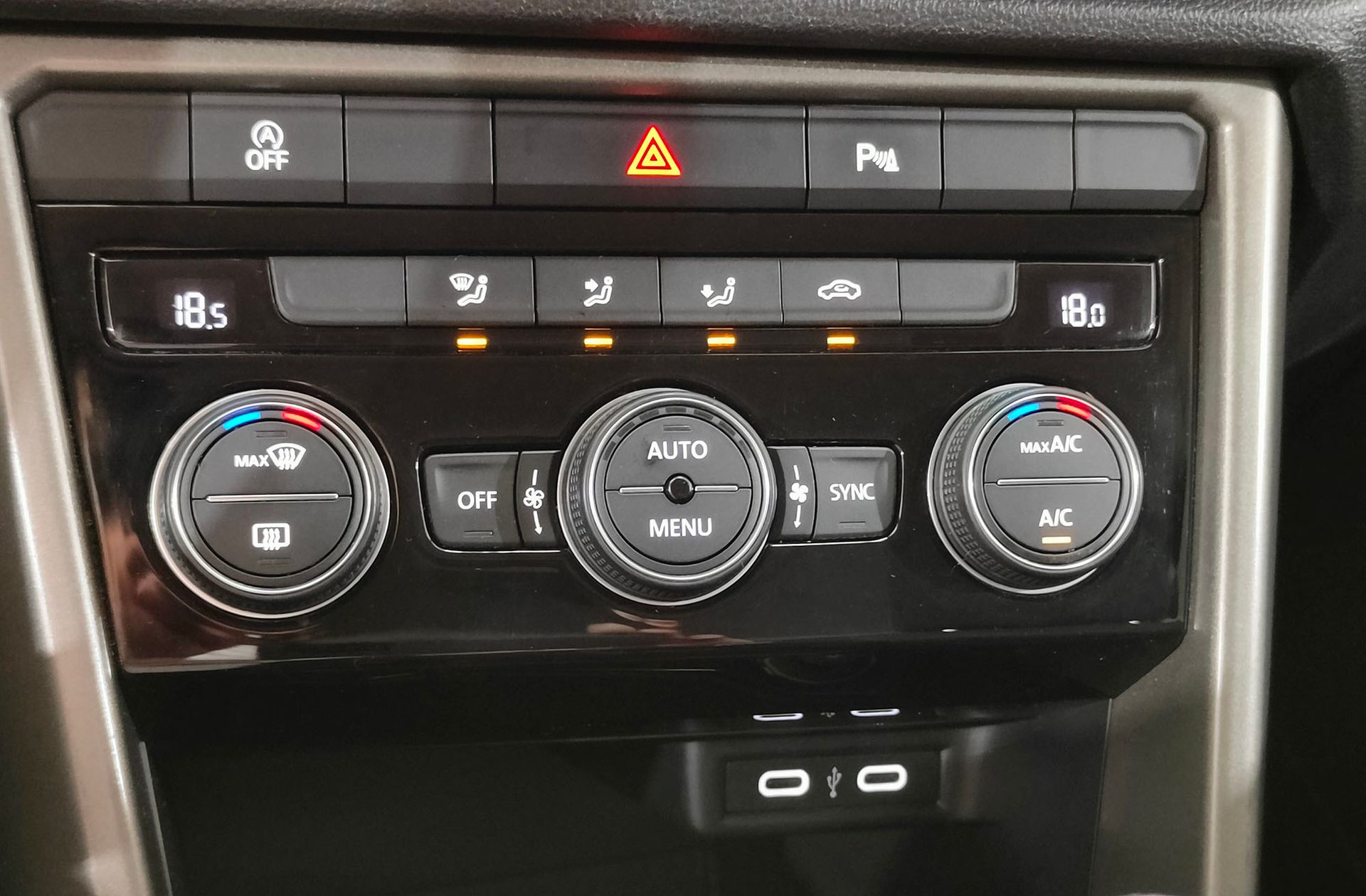 Volkswagen T-Roc Advance 1.0 TSI - foto 32