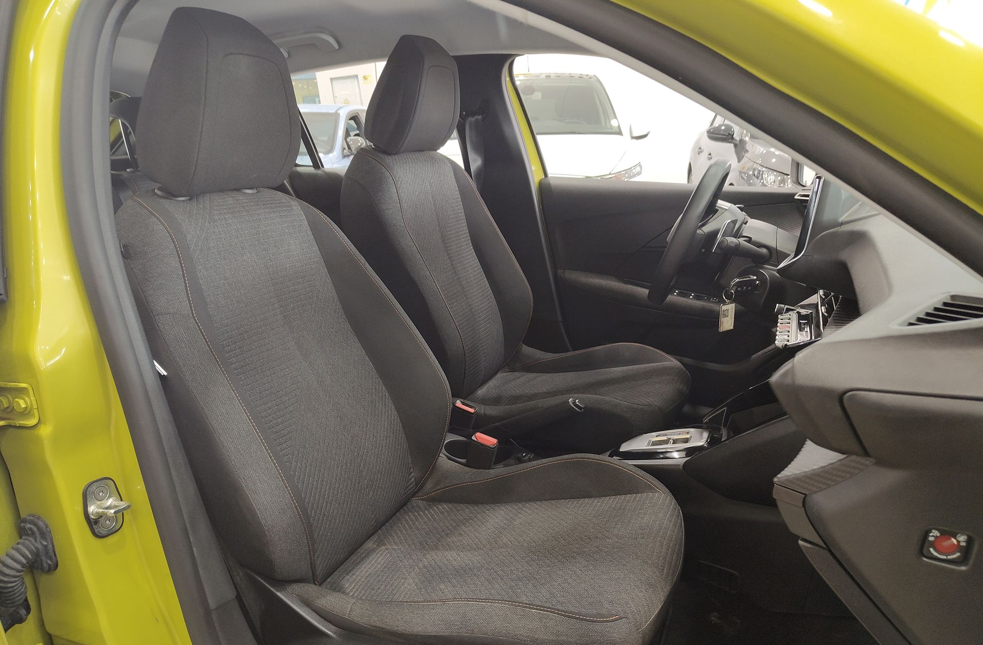Peugeot 208 Style Hybrid 110 eDCS6 - foto 19