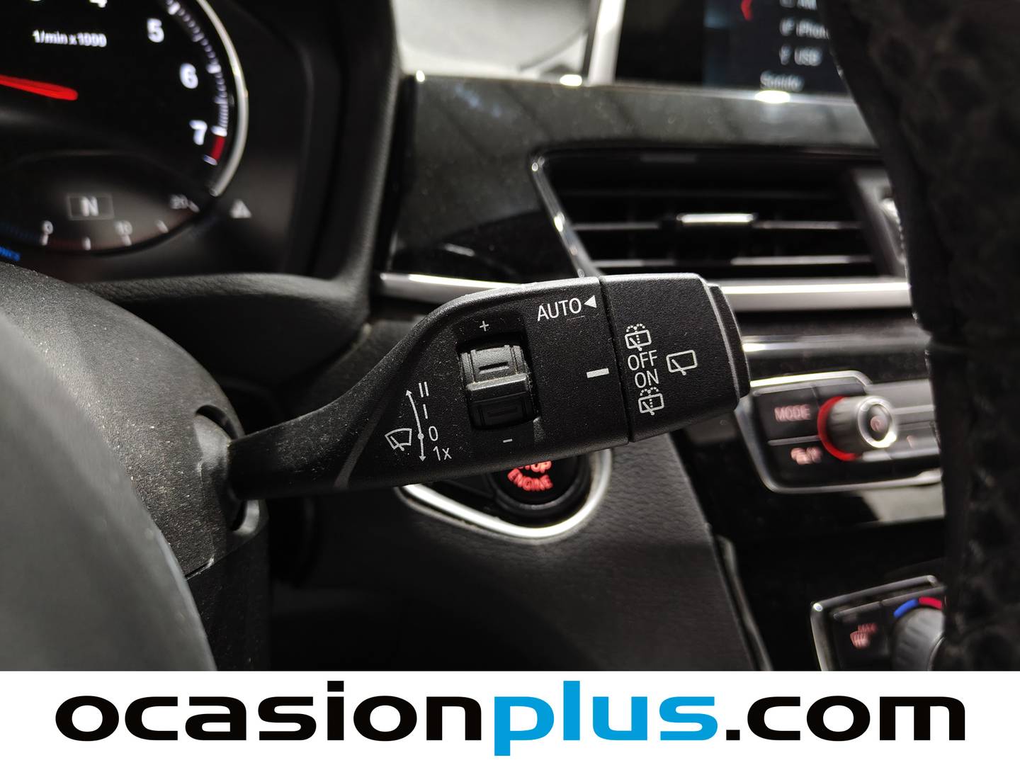 Foto BMW X1 BMW X1 sDrive18i  (140 CV)