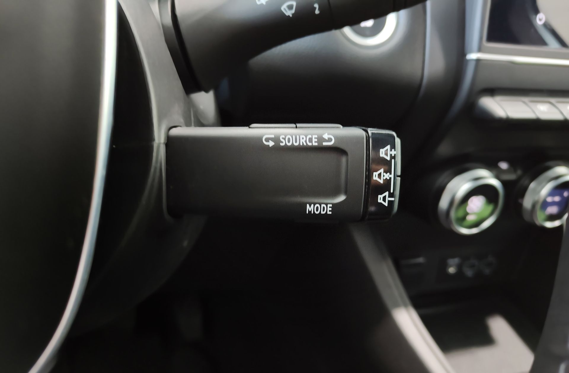 Mitsubishi ASX 130T MHEV Kaiteki - foto 31