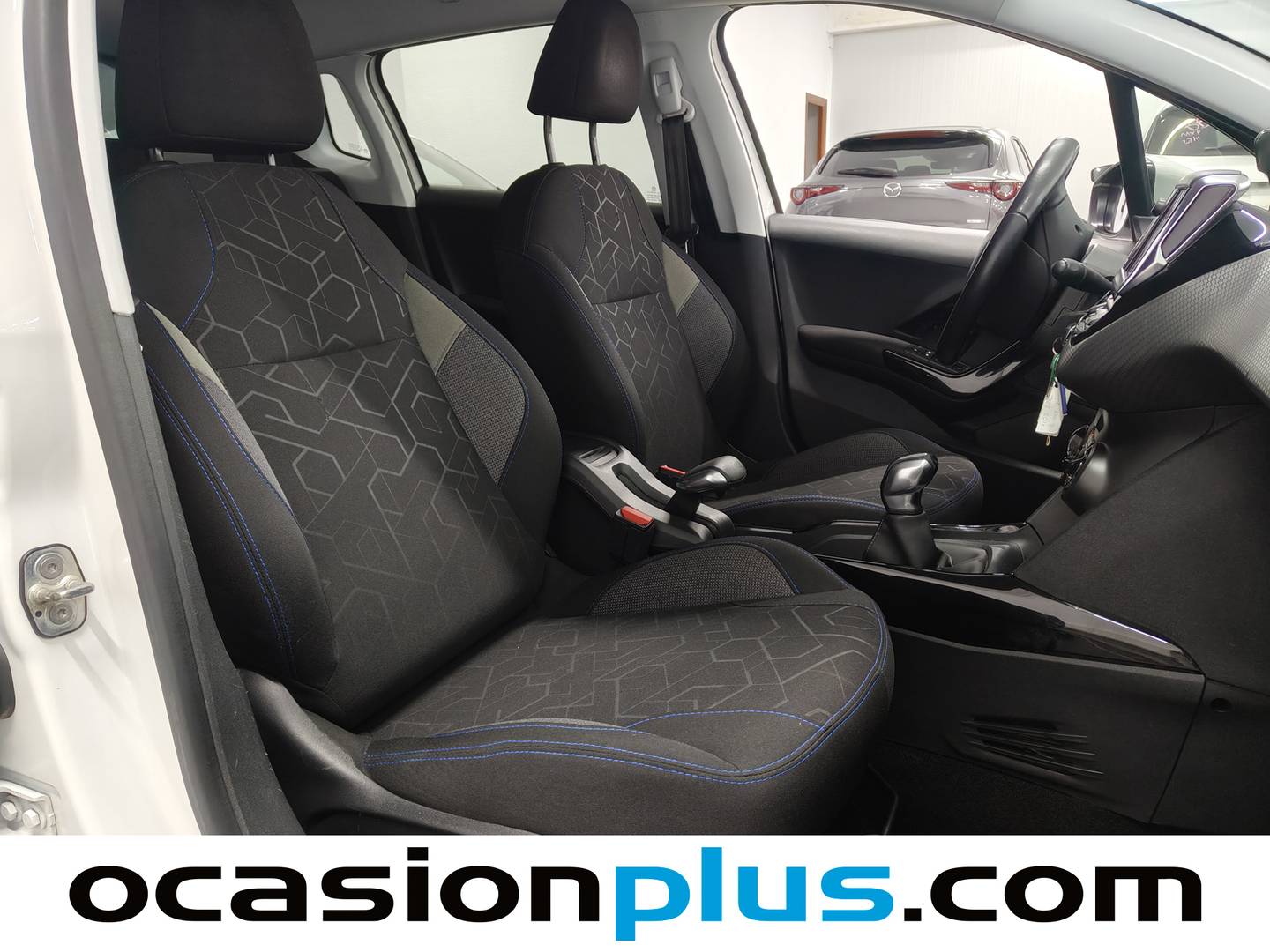 Fotos maletero Peugeot 2008 Peugeot 2008 BlueHDi 100 Signature (100 CV)