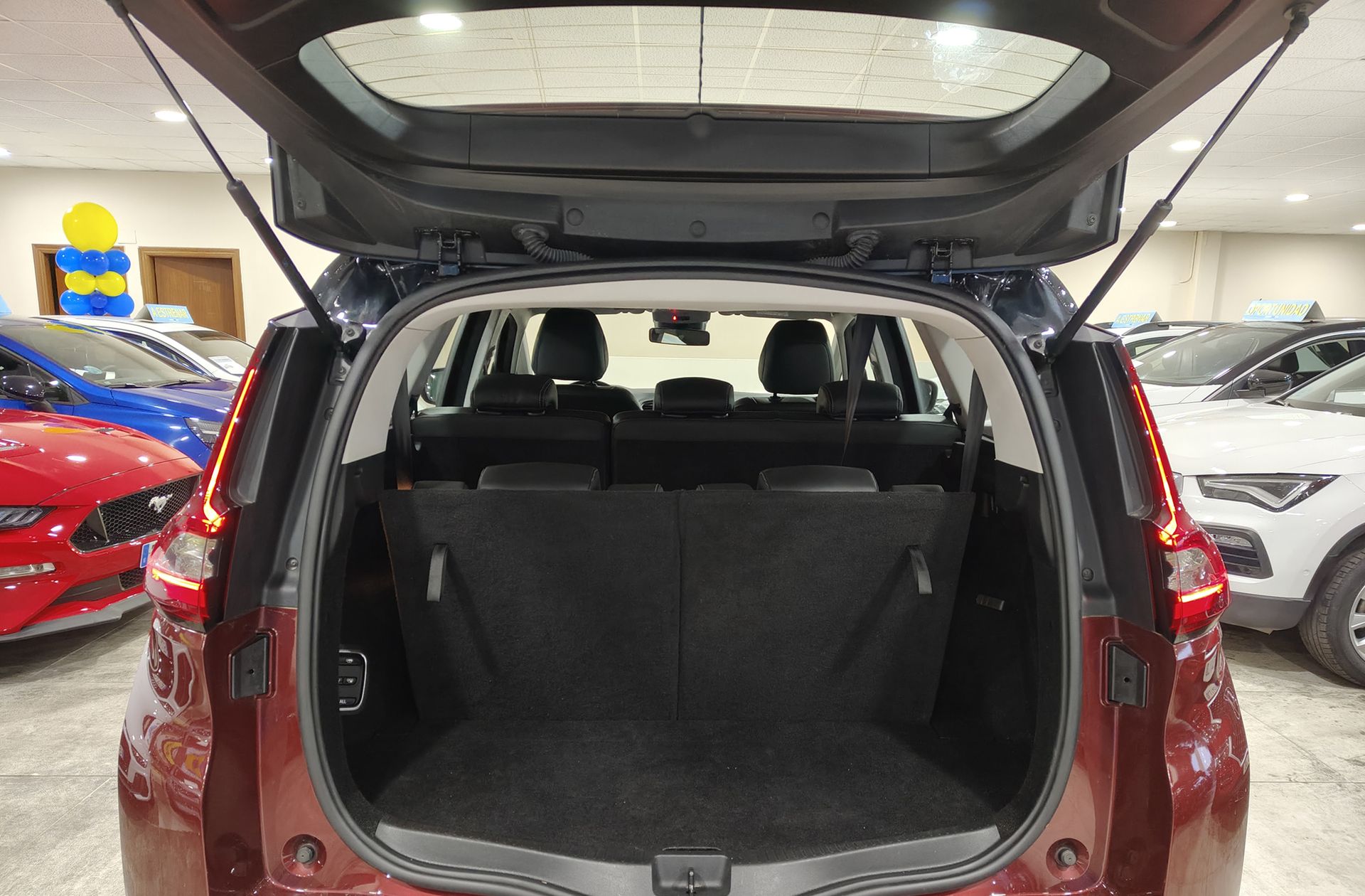 Renault Grand Scénic Zen TCe EDC GPF 7 plazas - foto 18