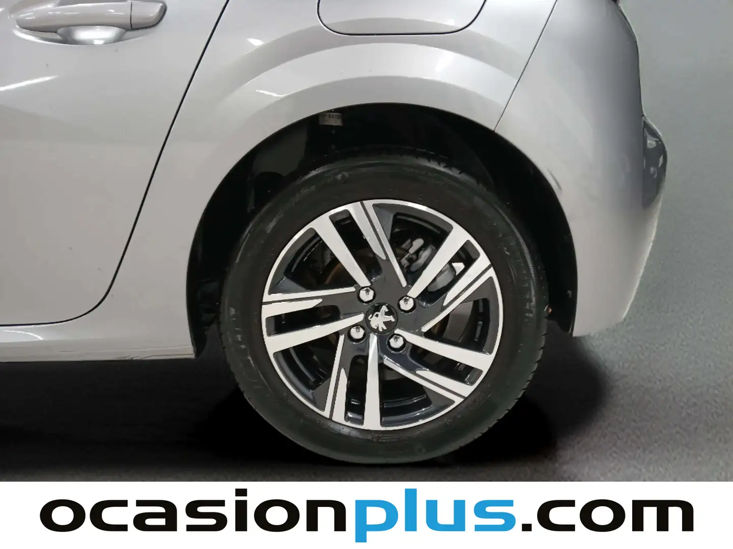 Foto Peugeot 208 Peugeot 208 PureTech 100 Allure Pack EAT8 (100 CV)