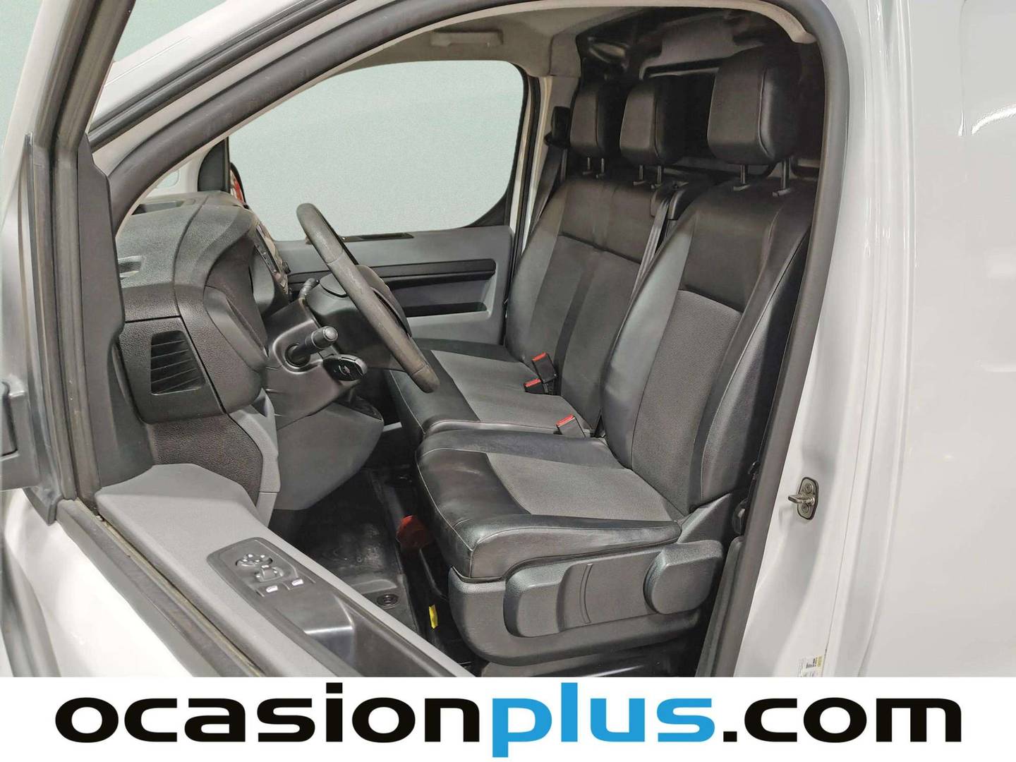 Foto asientos delanteros Citroën Jumpy Citroen Jumpy Furgon BlueHDI 120 Talla M Control (120 CV)