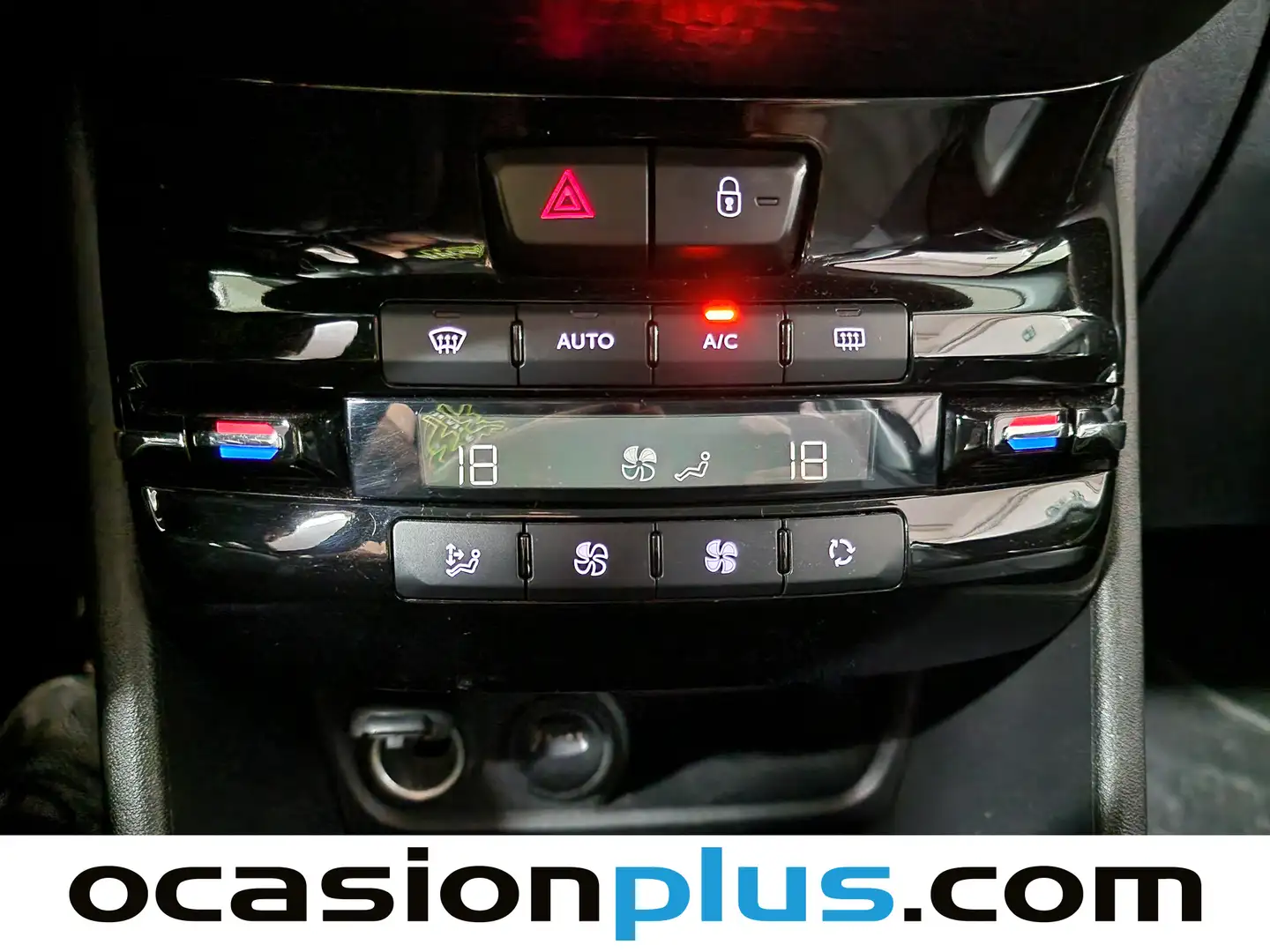 Foto Peugeot 2008 Peugeot 2008 PureTech 130 S&S Allure (130 CV)