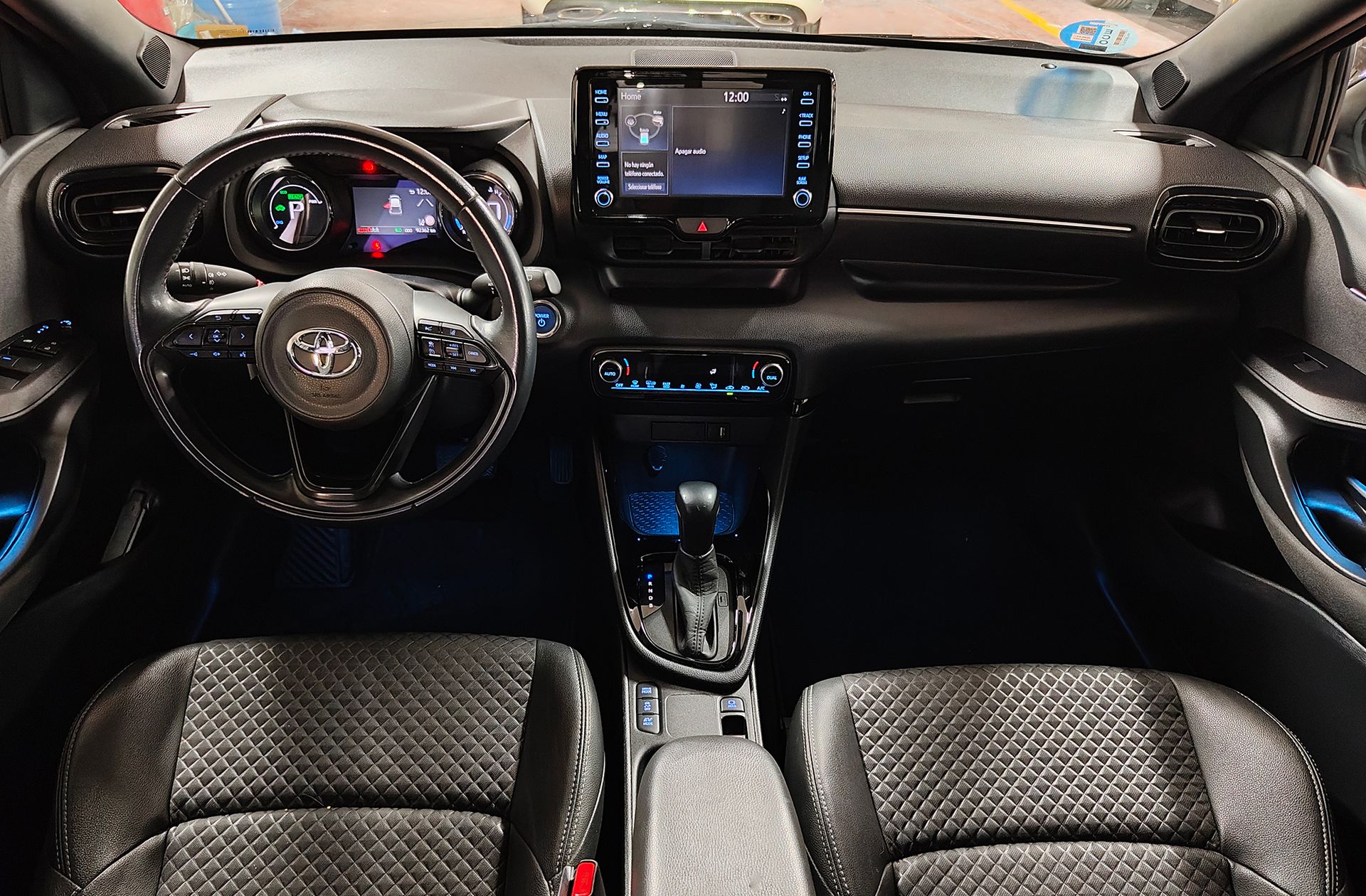 Toyota Yaris 120H Style - foto 6