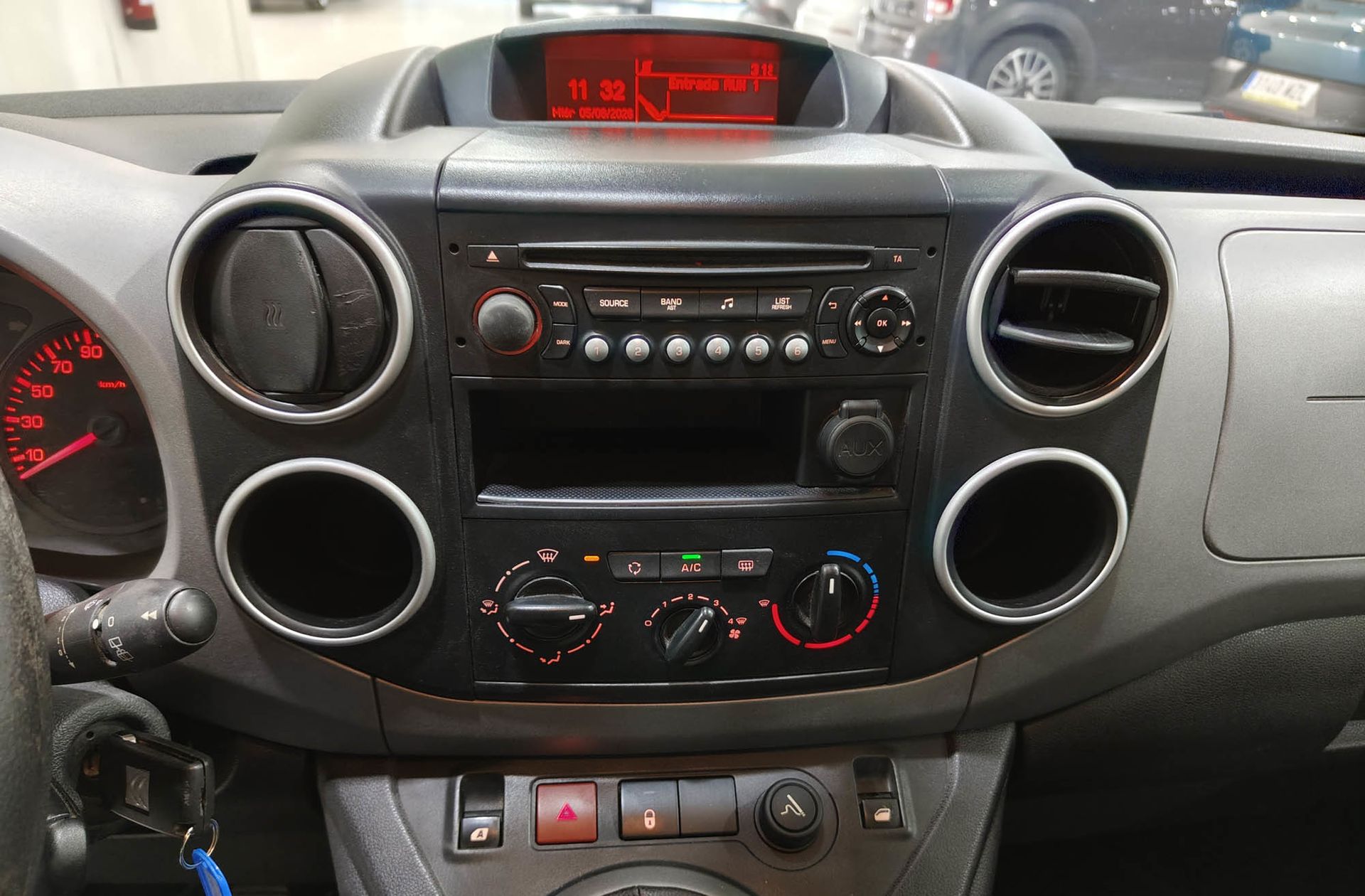 Citroën Berlingo Multispace Live Edition BlueHDi - foto 27