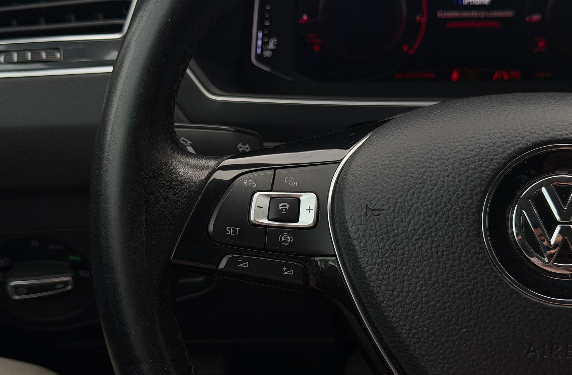 Volkswagen Tiguan Advance 1.5 TSI Pack R-line - foto 30