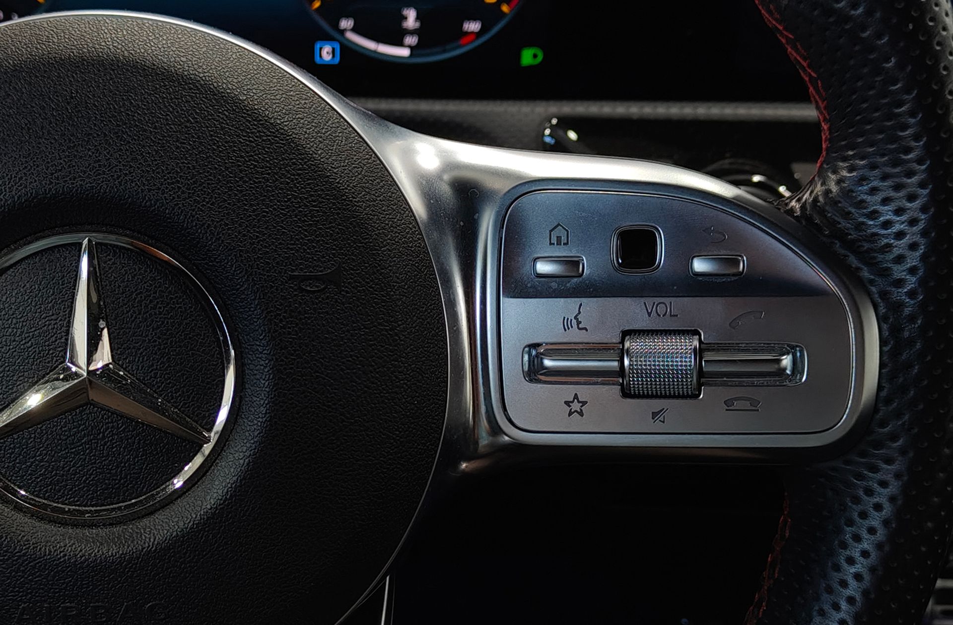 Mercedes-Benz Clase A 180 Pack AMG - foto 28