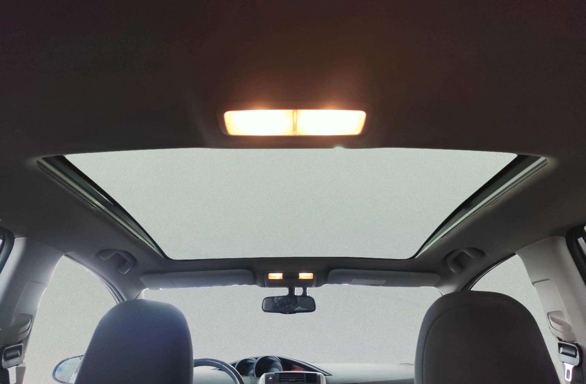 Toyota Verso 115D Advance - foto 6