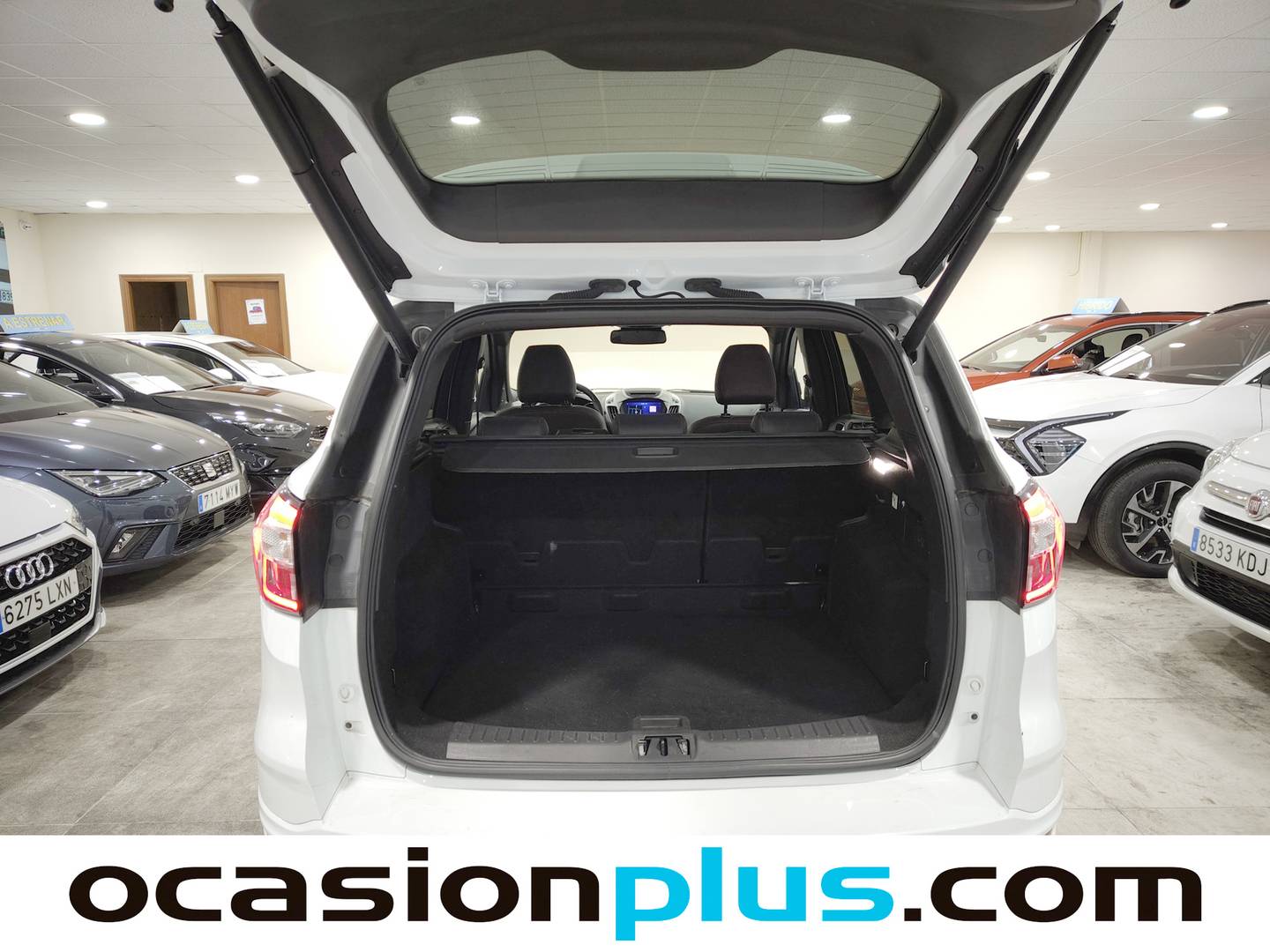 Foto Ford Kuga Ford Kuga 2.0 TDCI ST-Line Limited Edition 4x4 132 kW (180 CV)