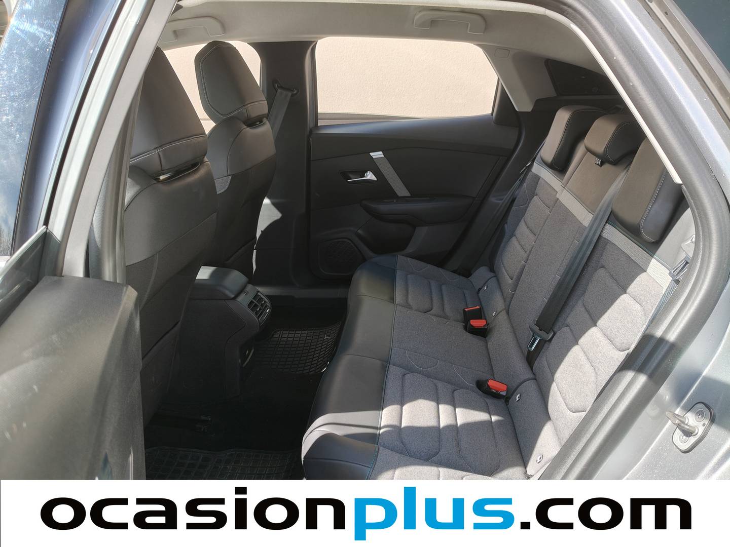 Foto asientos traseros Citroën C4 Citroen C4 BlueHDi 110 S&S Feel Pack (110 CV)