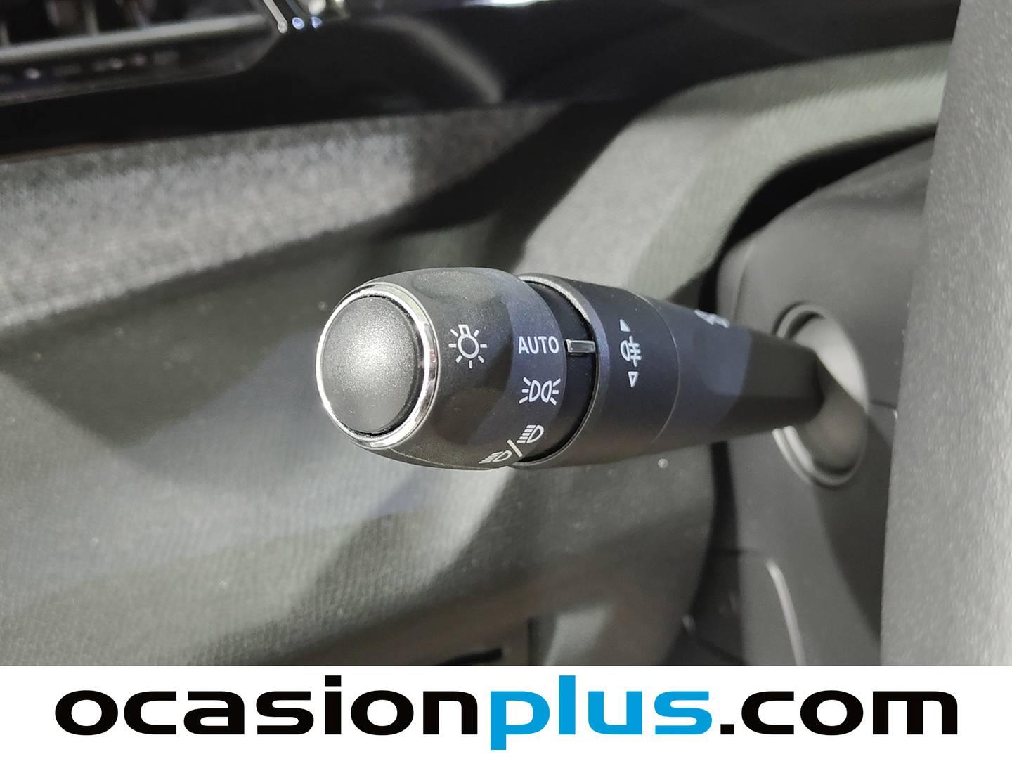 Foto Peugeot 408 Peugeot 408 Allure PHEV 180 e-EAT8 (181 CV)