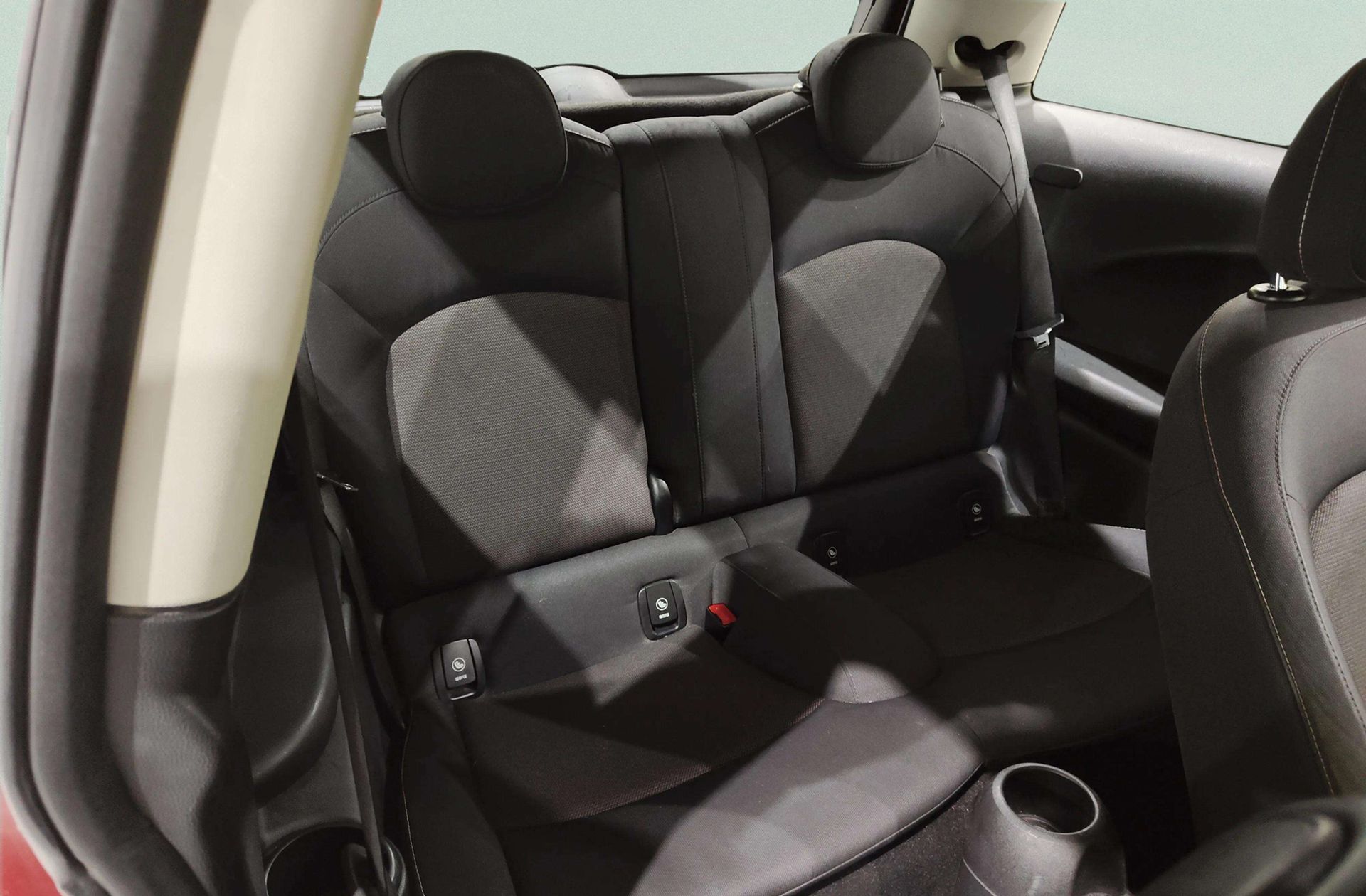 MINI Cooper One D - foto 15