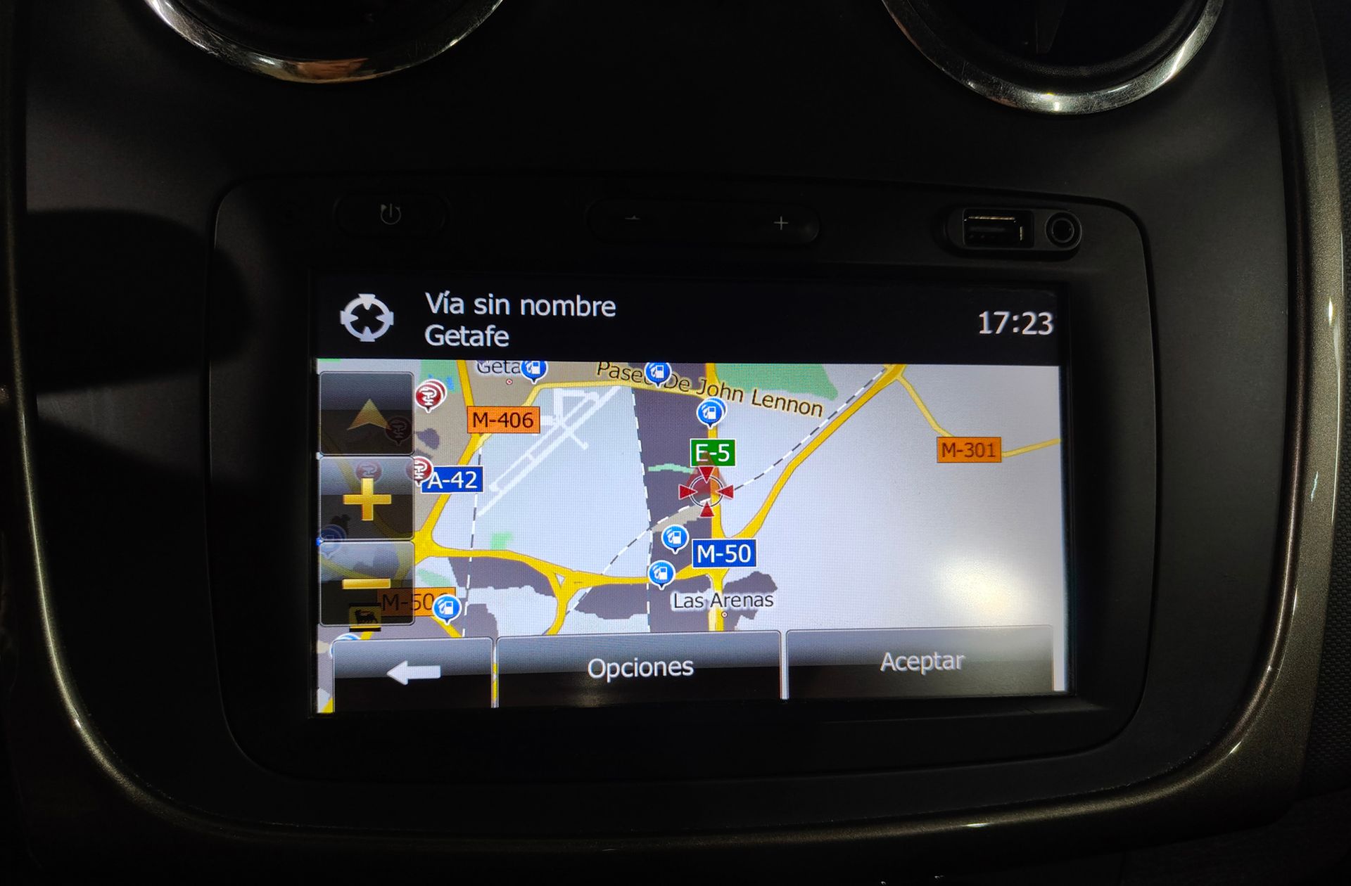 Dacia Sandero Laureate dCi - foto 7
