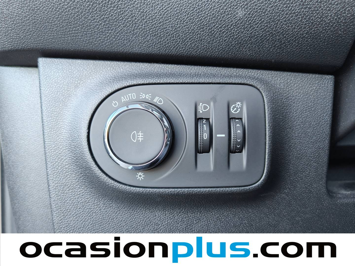 Foto Opel Adam Opel Adam 1.4 XEL Glam (87 CV)