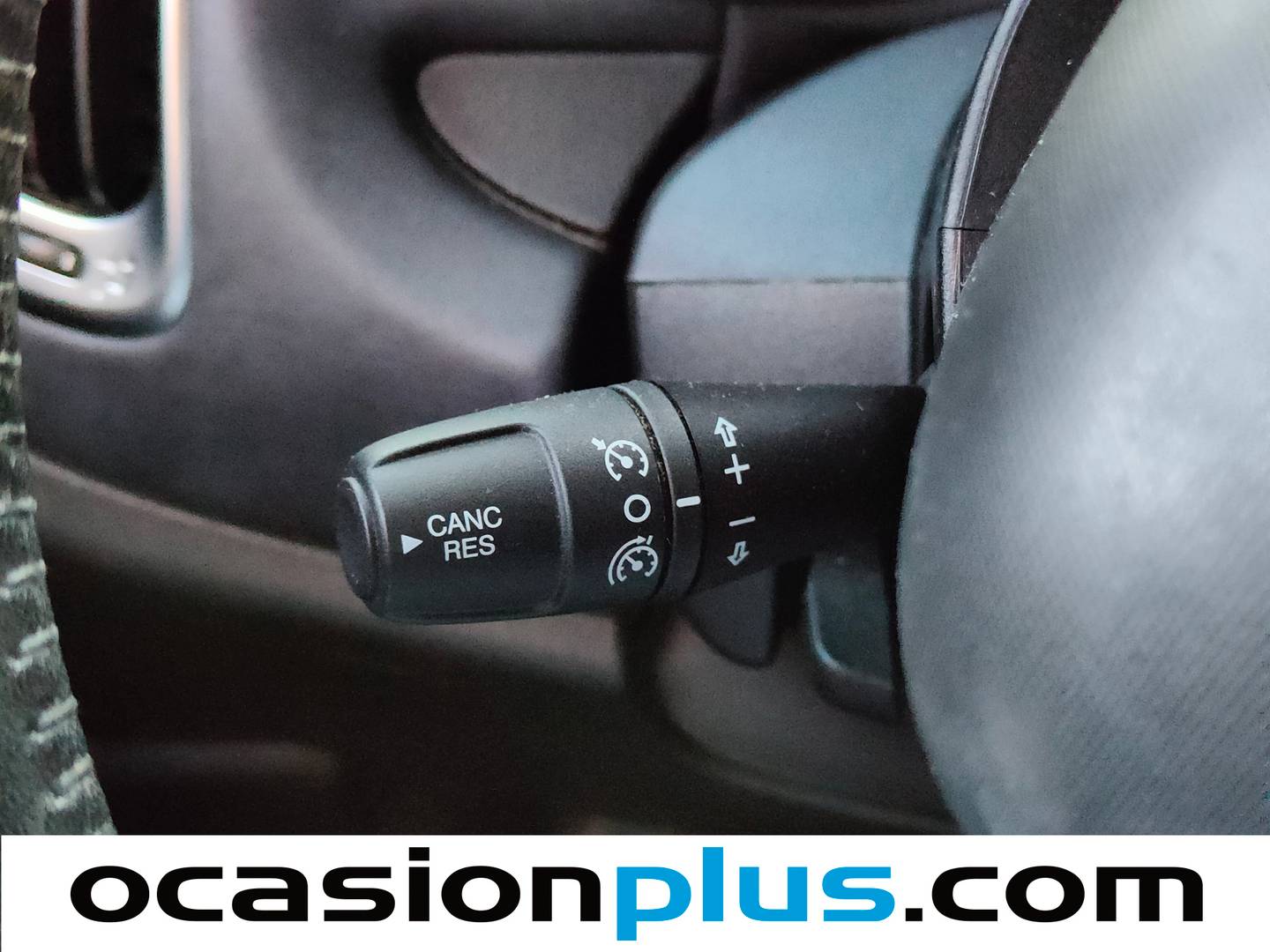 Foto Fiat 500L Fiat 500L 1.6 16v MultiJet II S&S Living (105 CV) 7 Plazas