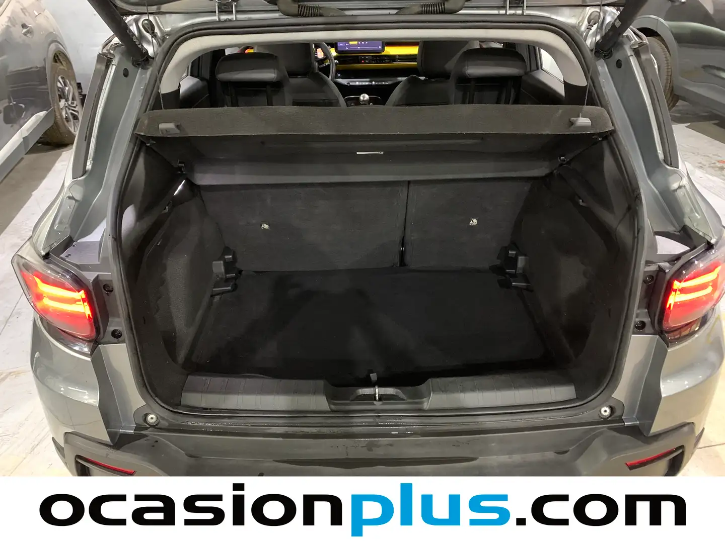 Foto Jeep Avenger Jeep Avenger 1.2 G Summit (100 CV)