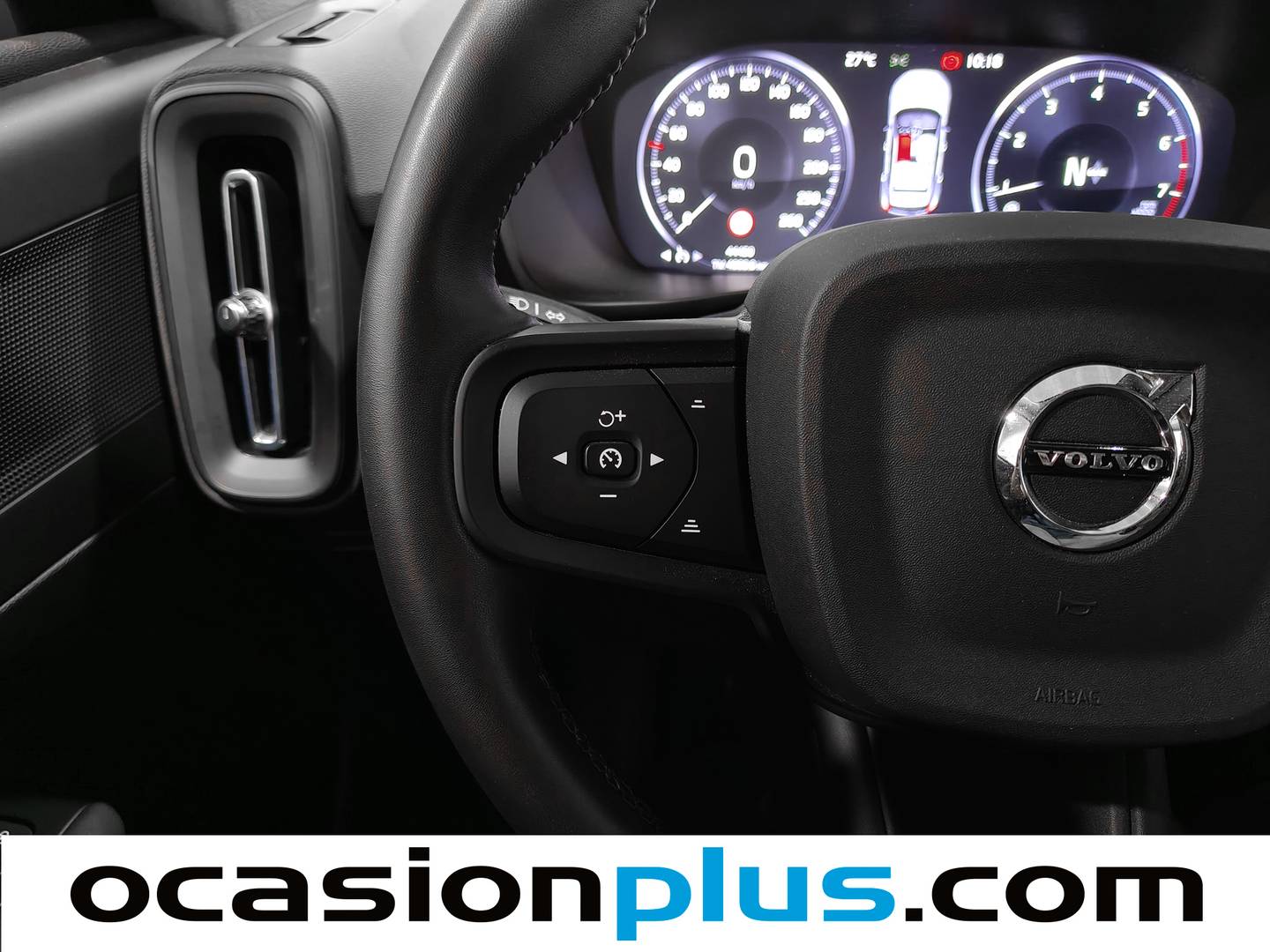 Acabados Volvo XC40 Volvo XC40 T2 Momentum Core(129 CV)m Core (129 CV)