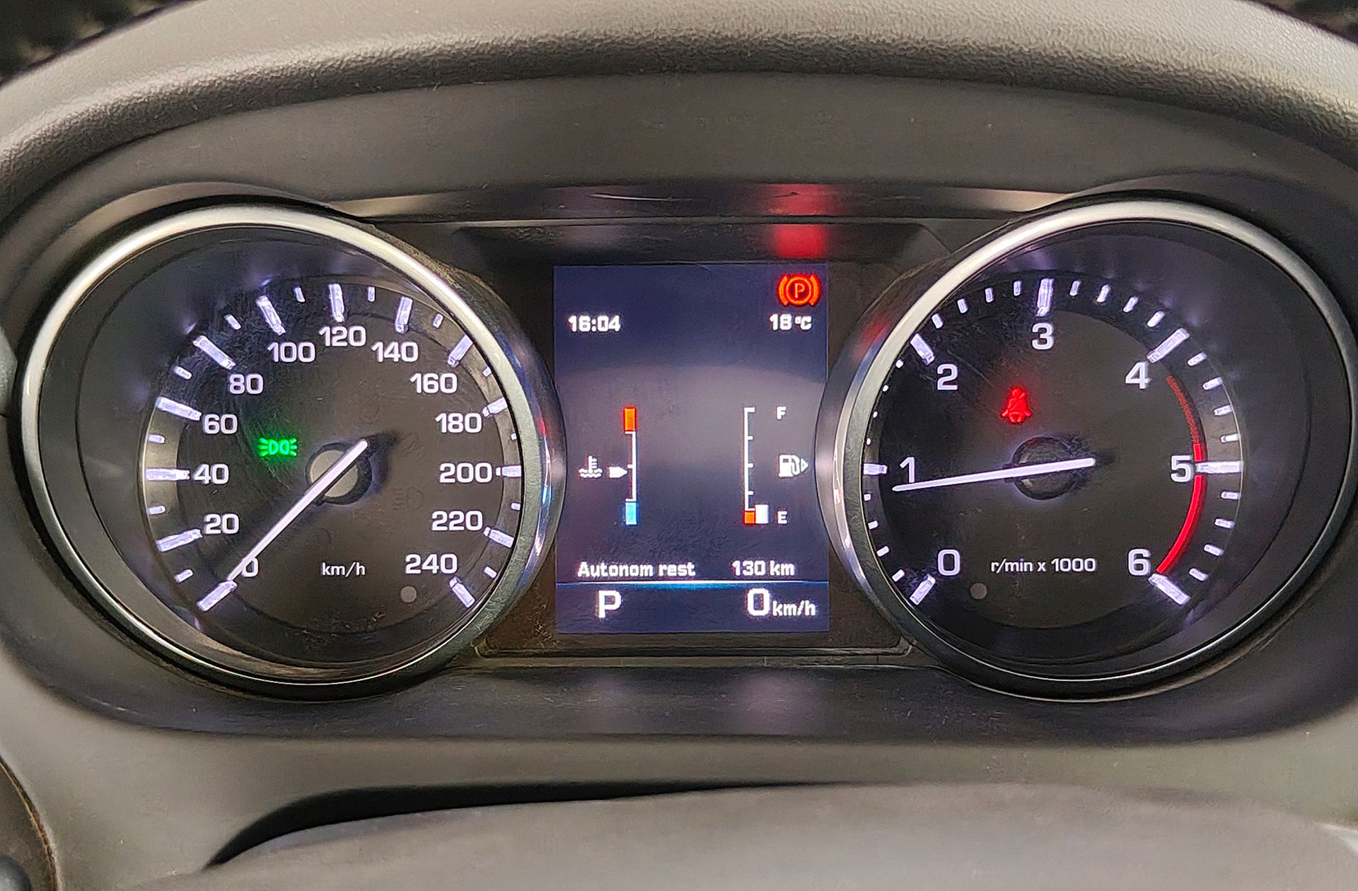 Land Rover Discovery Sport 2.0L TD4 HSE 4x4 - foto 25