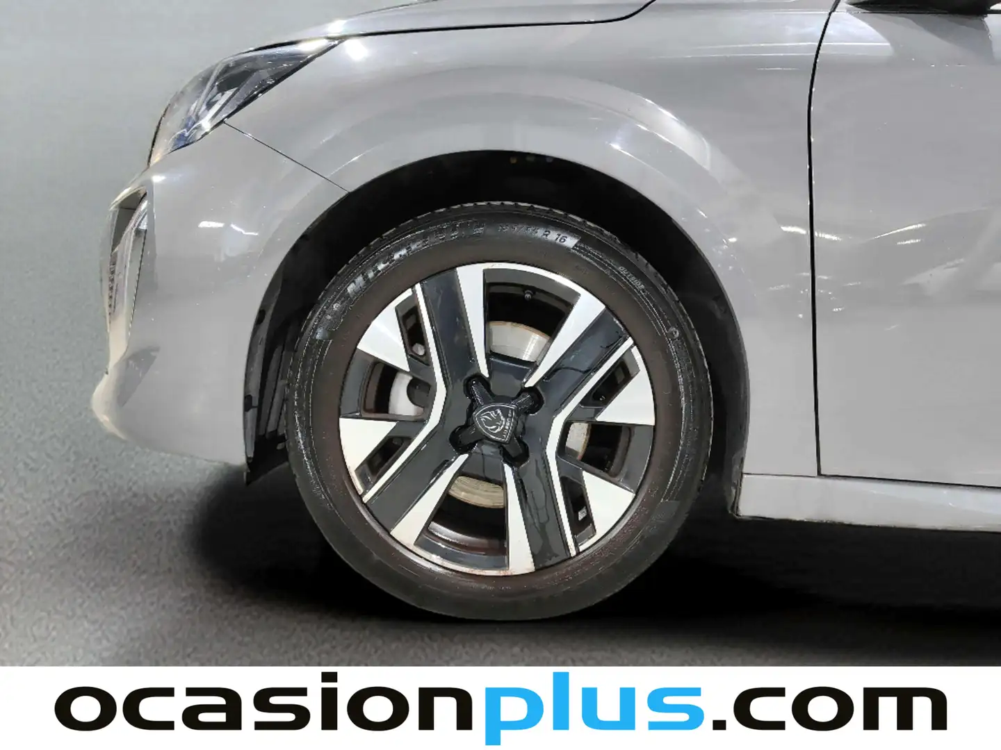 Foto Peugeot 208 Peugeot 208 PureTech 100 Allure (100 CV)