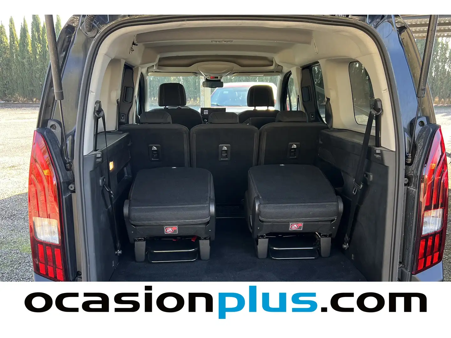 Foto Peugeot Rifter Peugeot Rifter BlueHDi 130 GT Long EAT8 (130 CV)