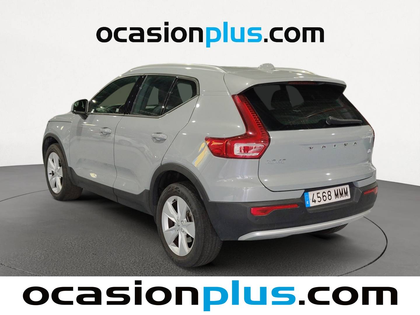 Foto Volvo XC40 Volvo XC40 B3 G Momentum Pro Auto (163 CV)