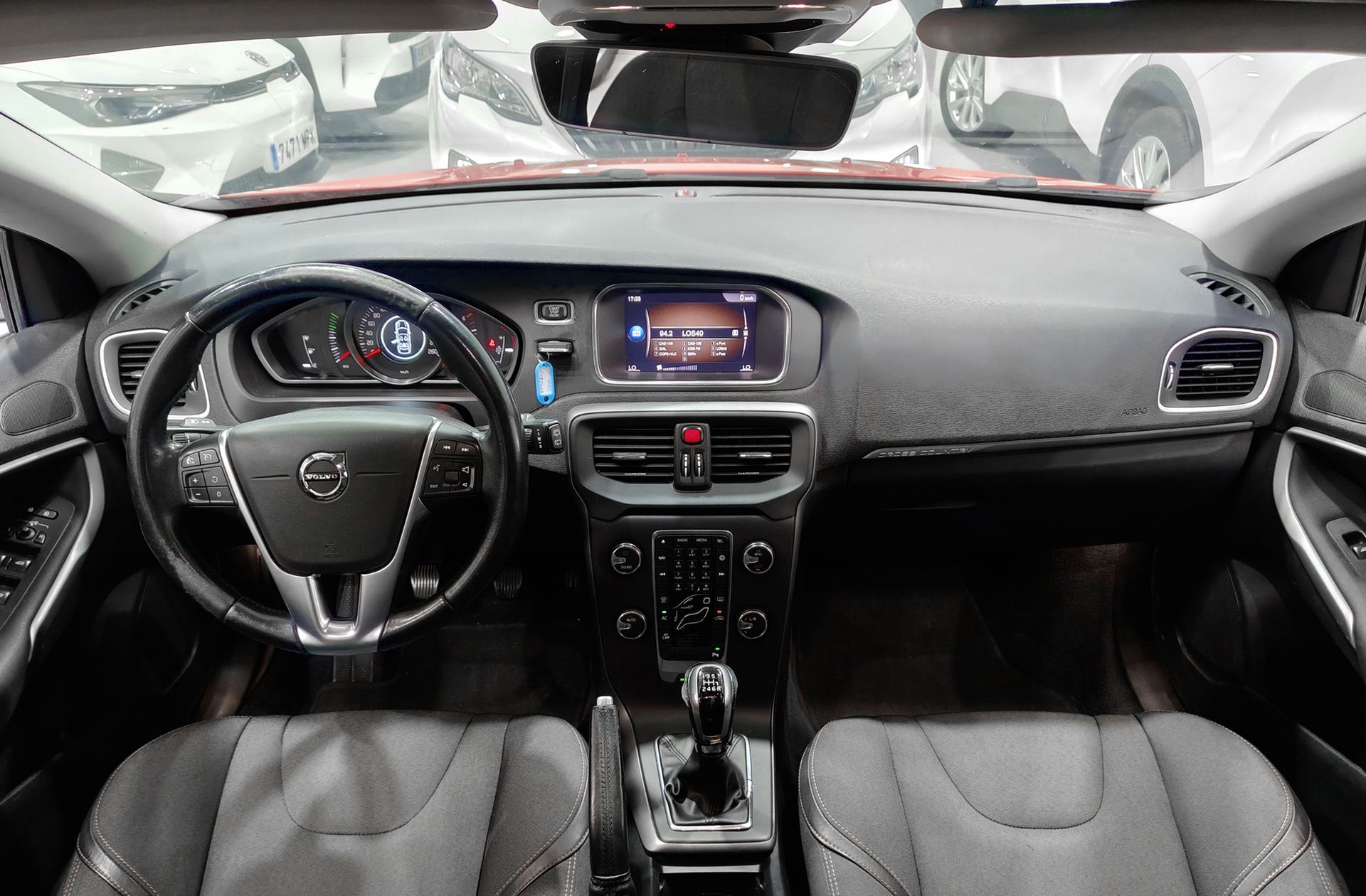 Volvo V40 D2 Momentum - foto 7