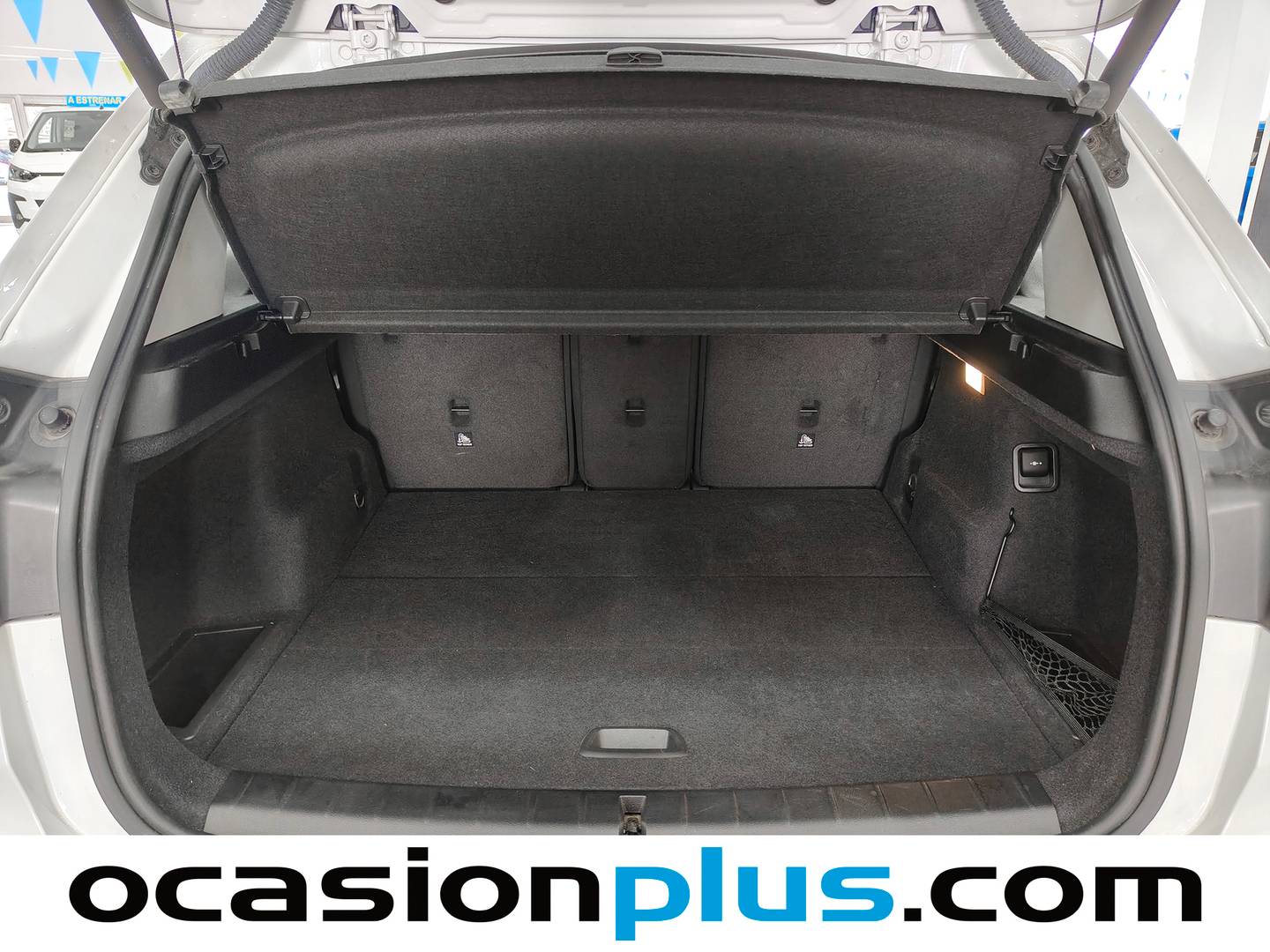 Fotos maletero BMW X1 BMW X1 sDrive16d (116 CV)