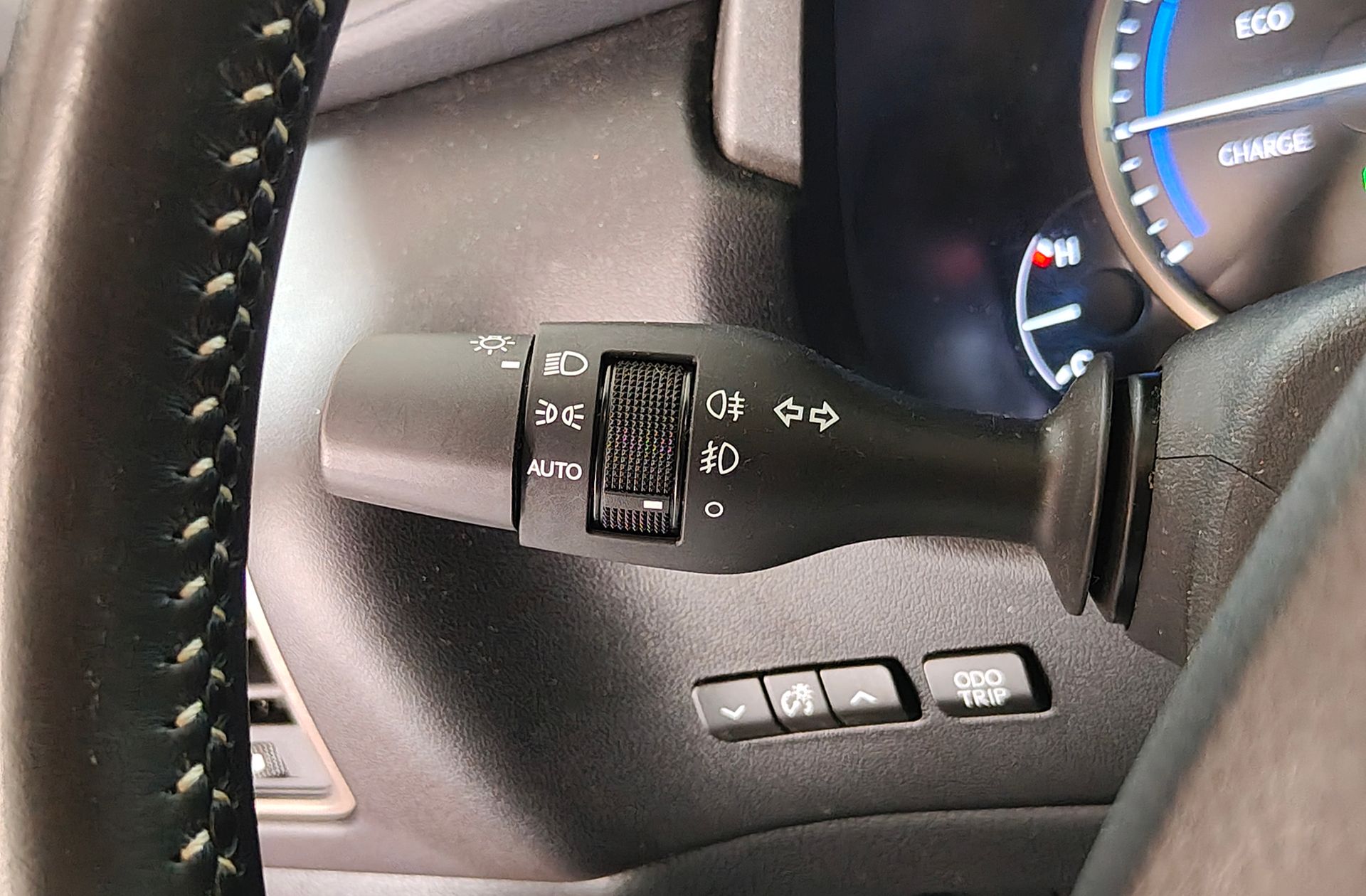 Lexus NX 300h Business Navigation 2WD - foto 24